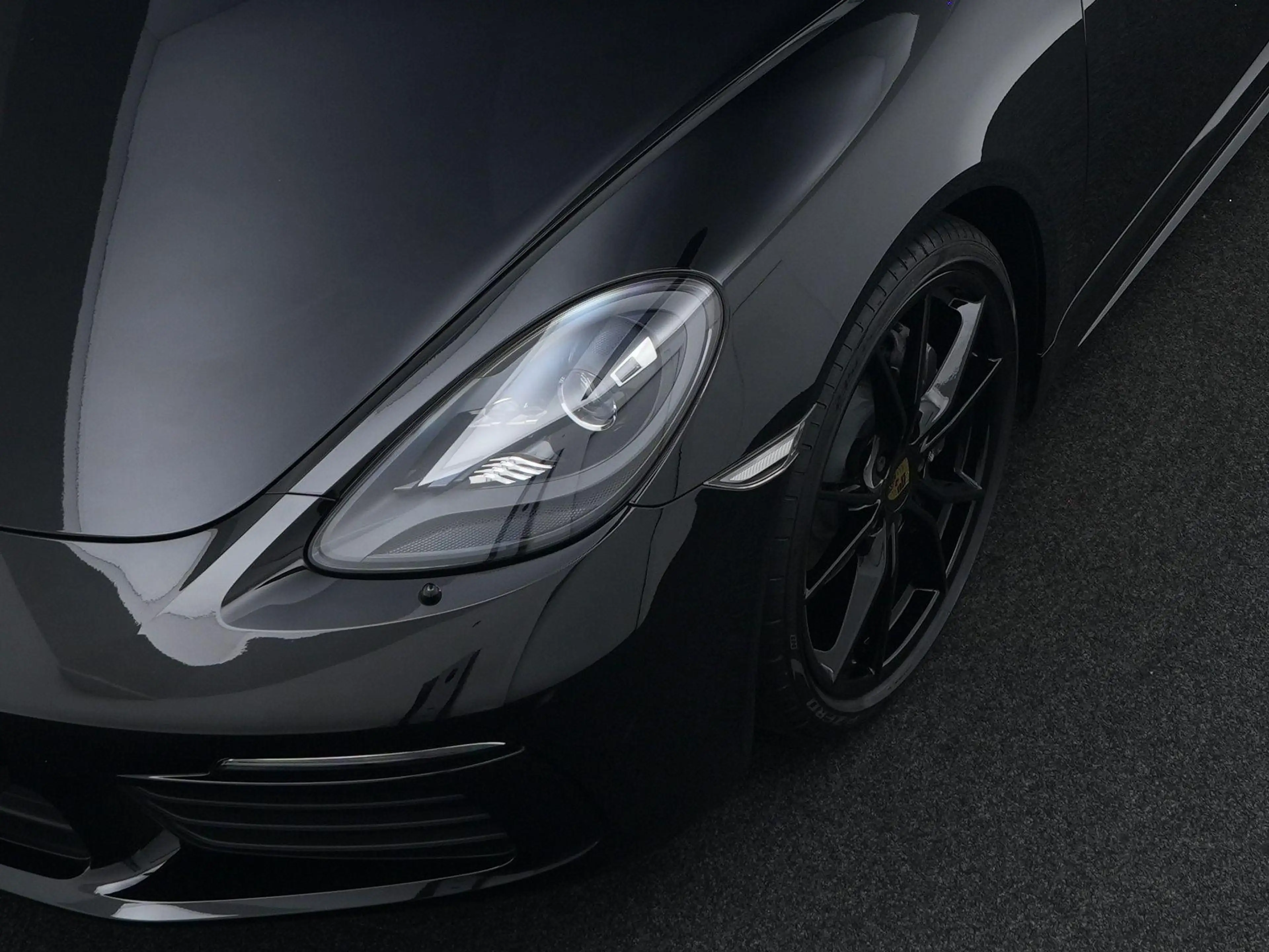 Porsche 718 Boxster — photo 9
