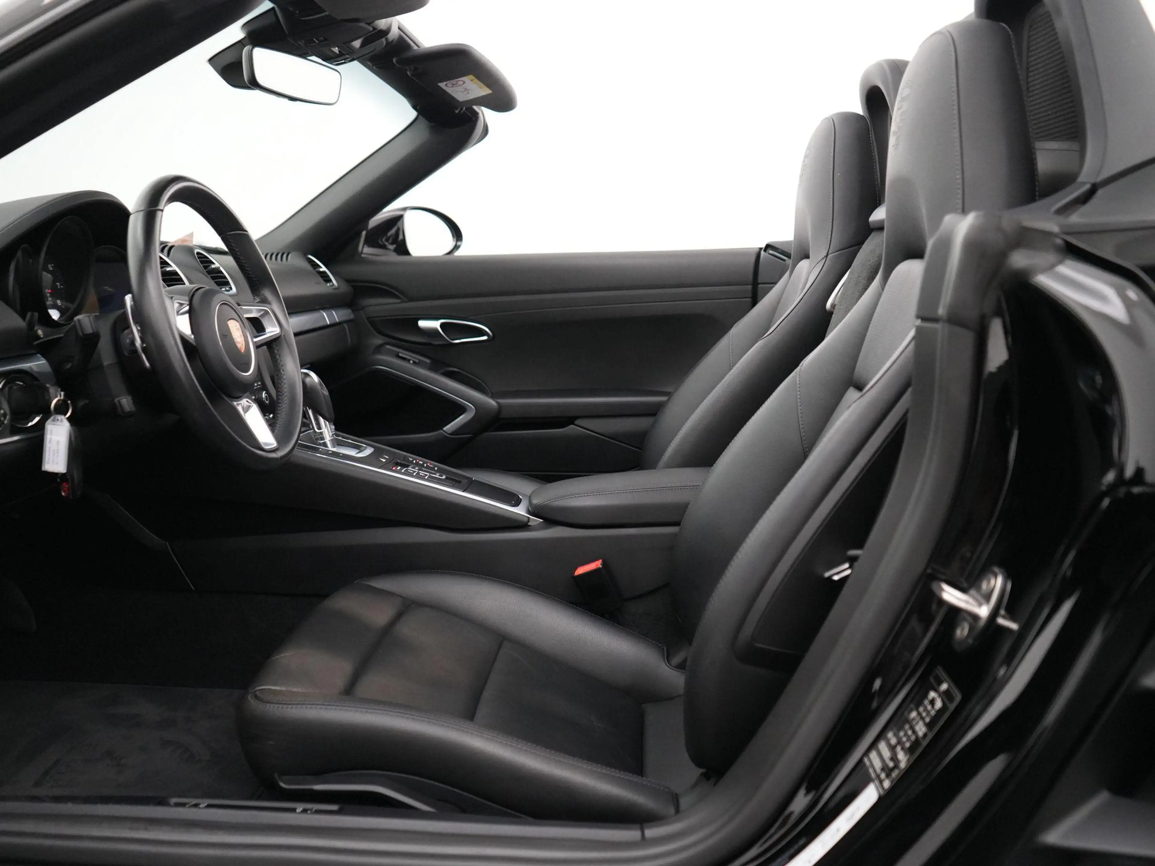 Porsche 718 Boxster — photo 15