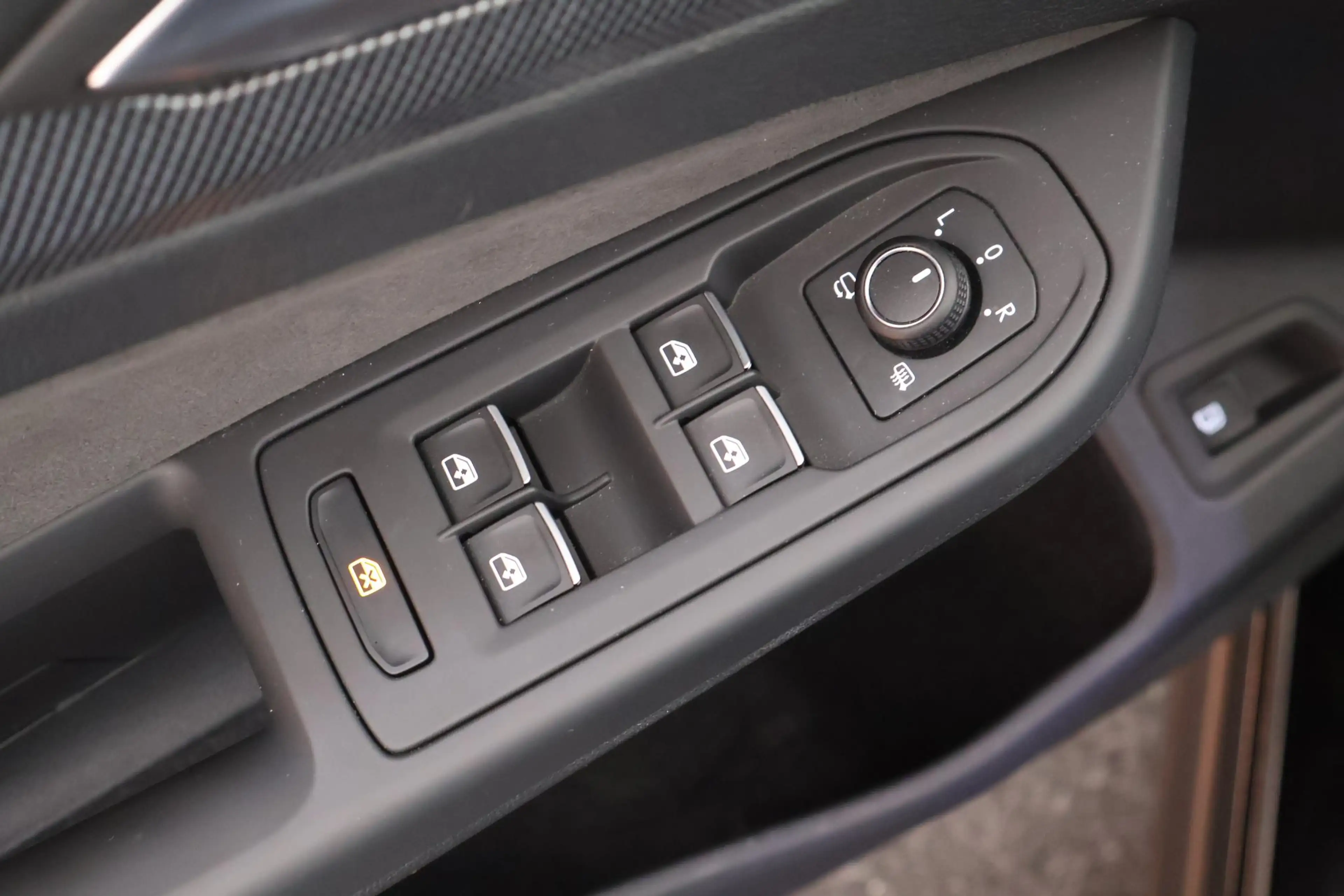 Volkswagen Golf GTE 1.5 eHybrid 272pk Trekhaak Camera Stoelverwarming — photo 16