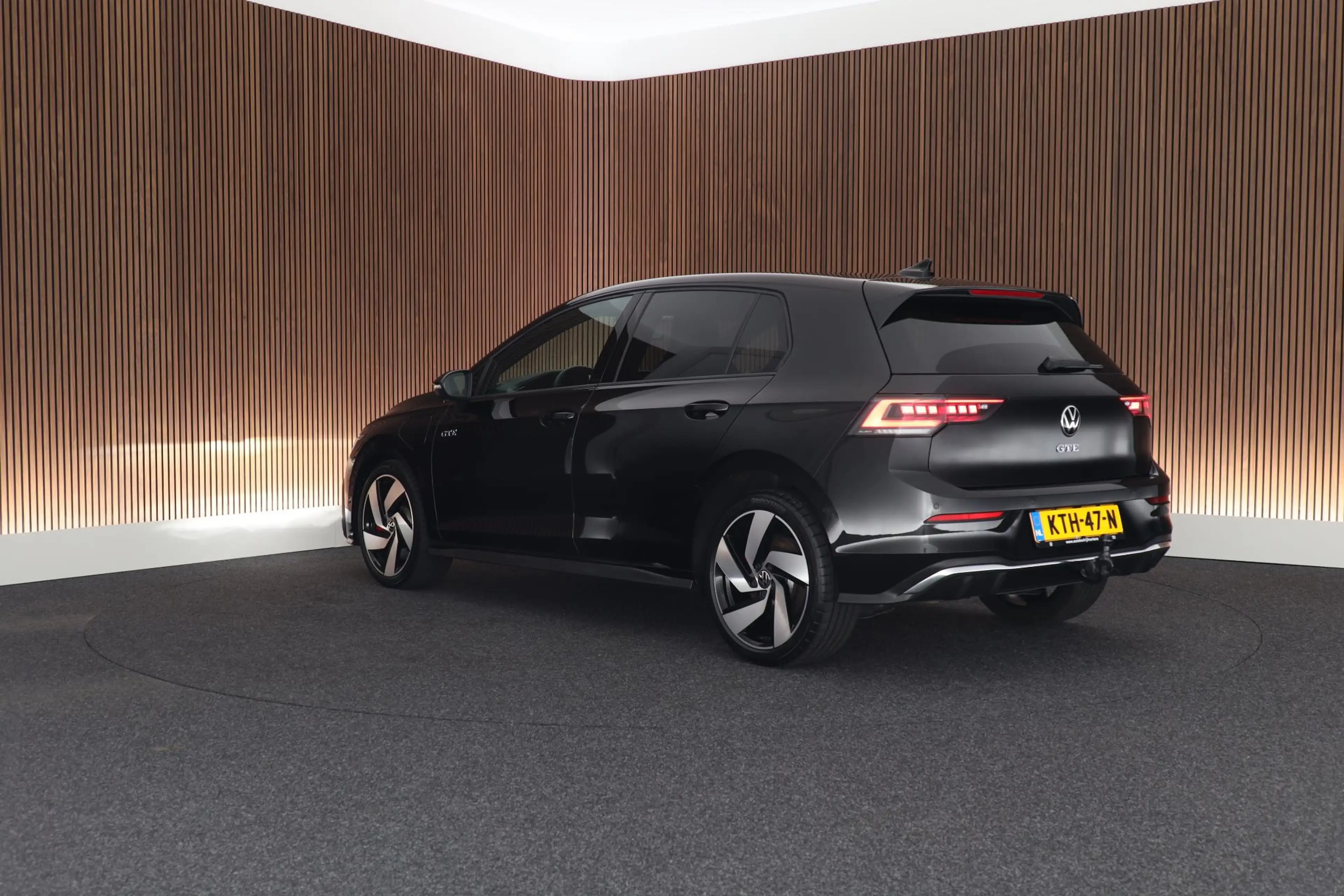 Volkswagen Golf GTE 1.5 eHybrid 272pk Trekhaak Camera Stoelverwarming — photo 9