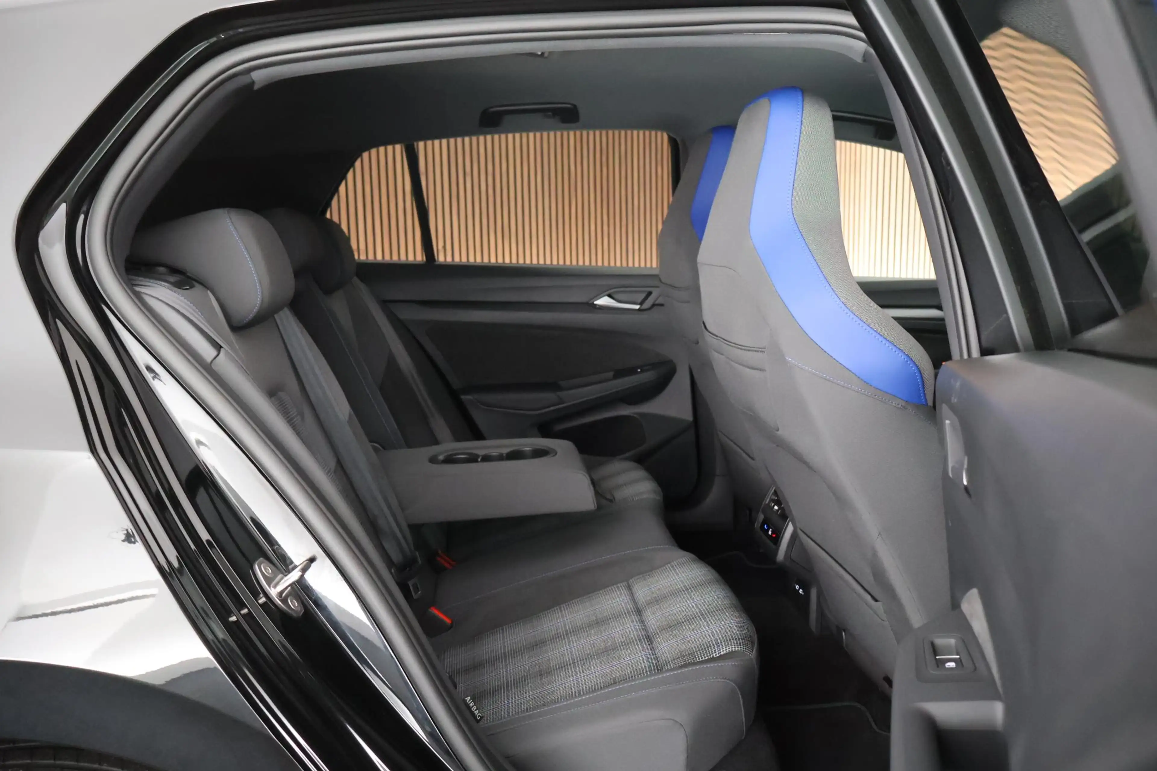 Volkswagen Golf GTE 1.5 eHybrid 272pk Trekhaak Camera Stoelverwarming — photo 13