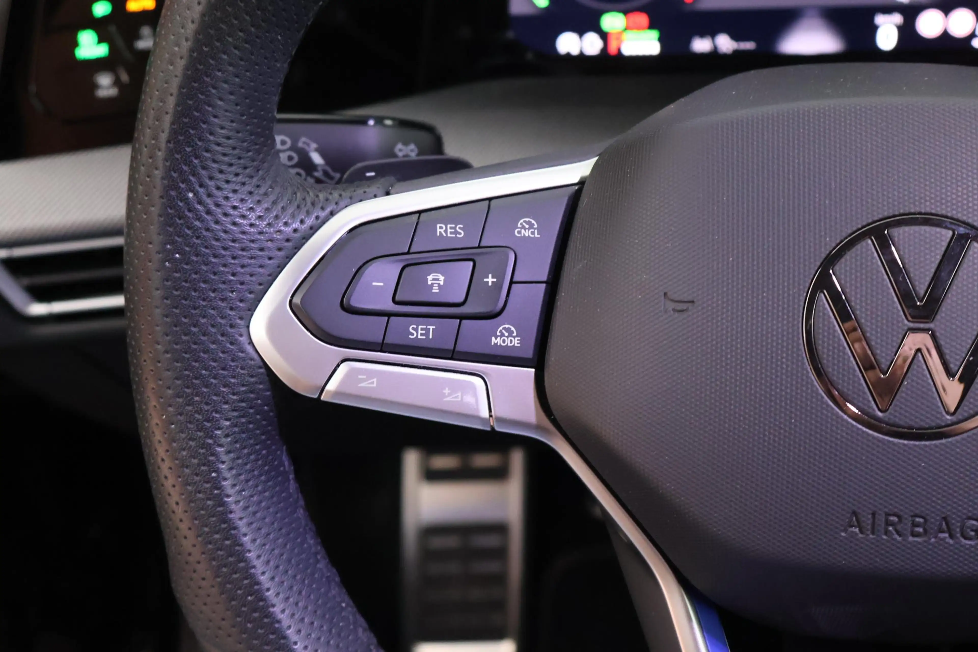 Volkswagen Golf GTE 1.5 eHybrid 272pk Trekhaak Camera Stoelverwarming — photo 18