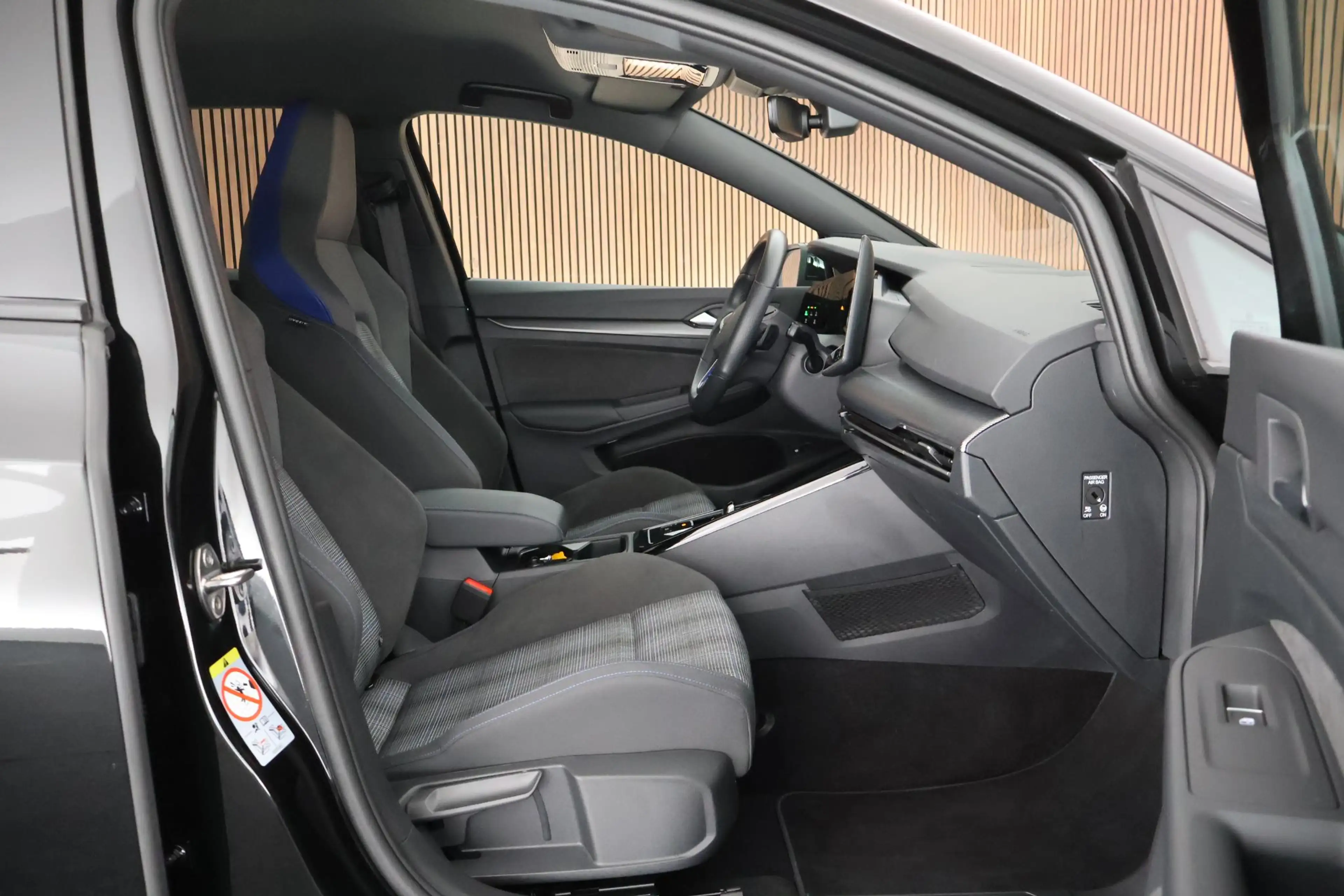 Volkswagen Golf GTE 1.5 eHybrid 272pk Trekhaak Camera Stoelverwarming — photo 14