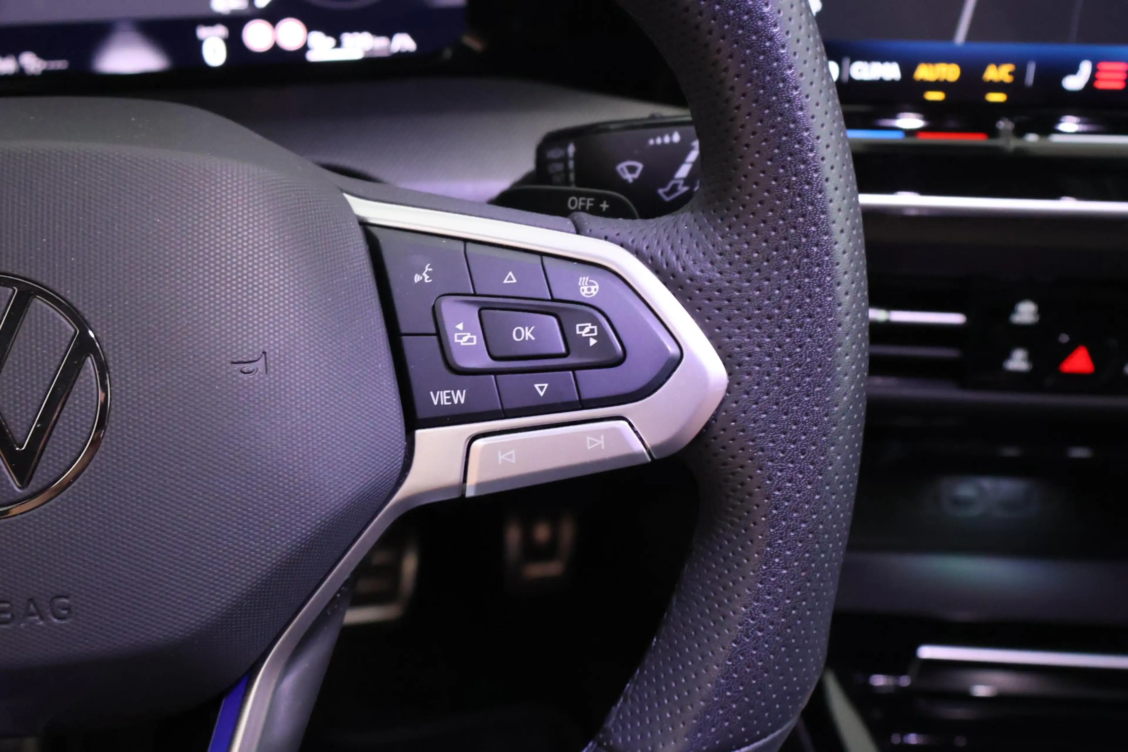 Volkswagen Golf GTE 1.5 eHybrid 272pk Trekhaak Camera Stoelverwarming — photo 21