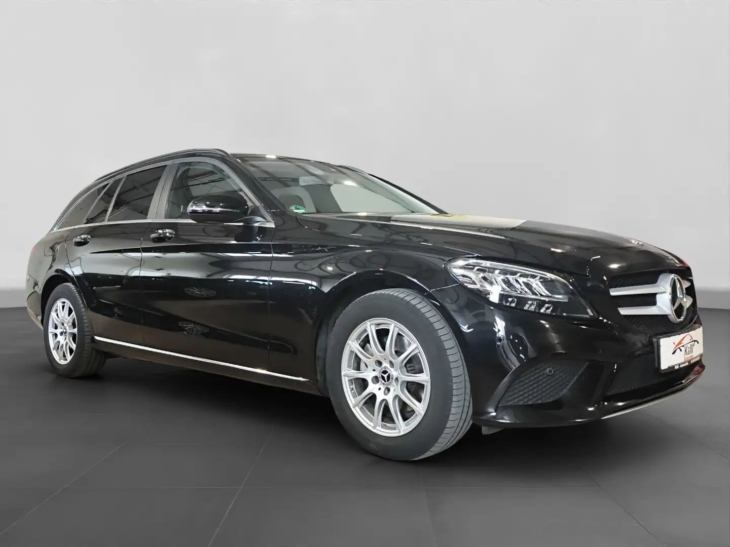 Mercedes-Benz C 200 C 200 T d AVANTGARDE*LED*AHK*Kamera*SHZ*2. Hand* Zwart - 1