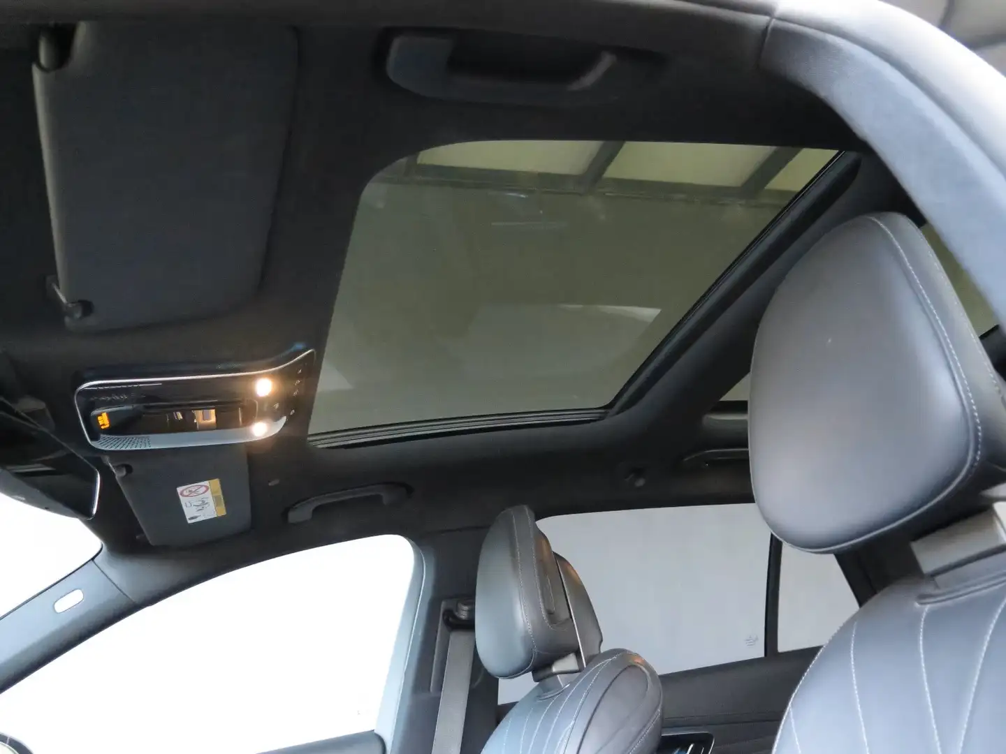 Mercedes-Benz C 300 300d T Aut - 2