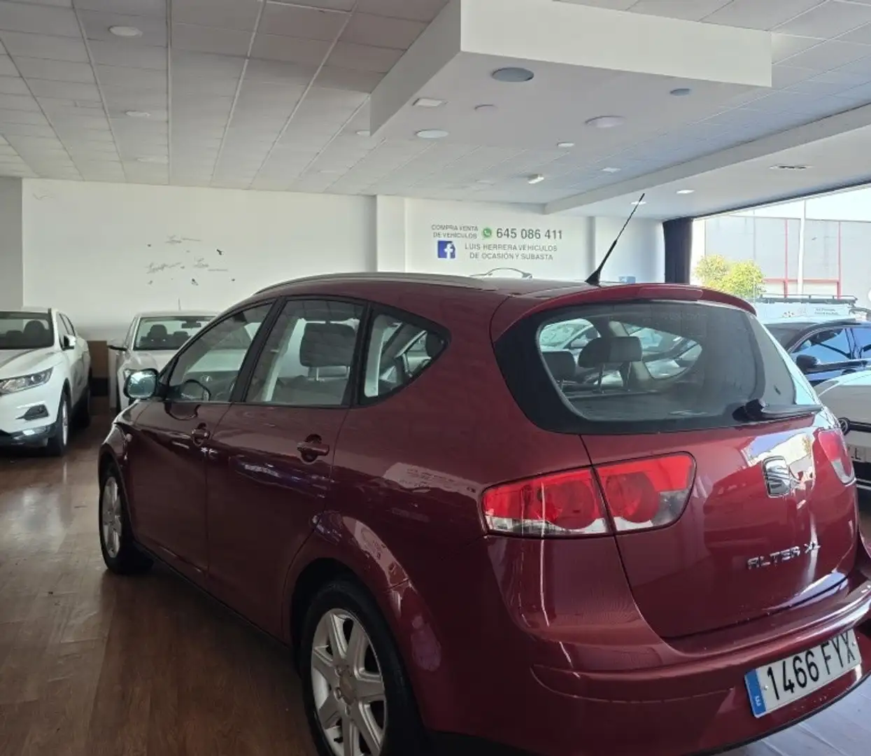 SEAT Altea 1.9TDI Stylance Burdeos - 1