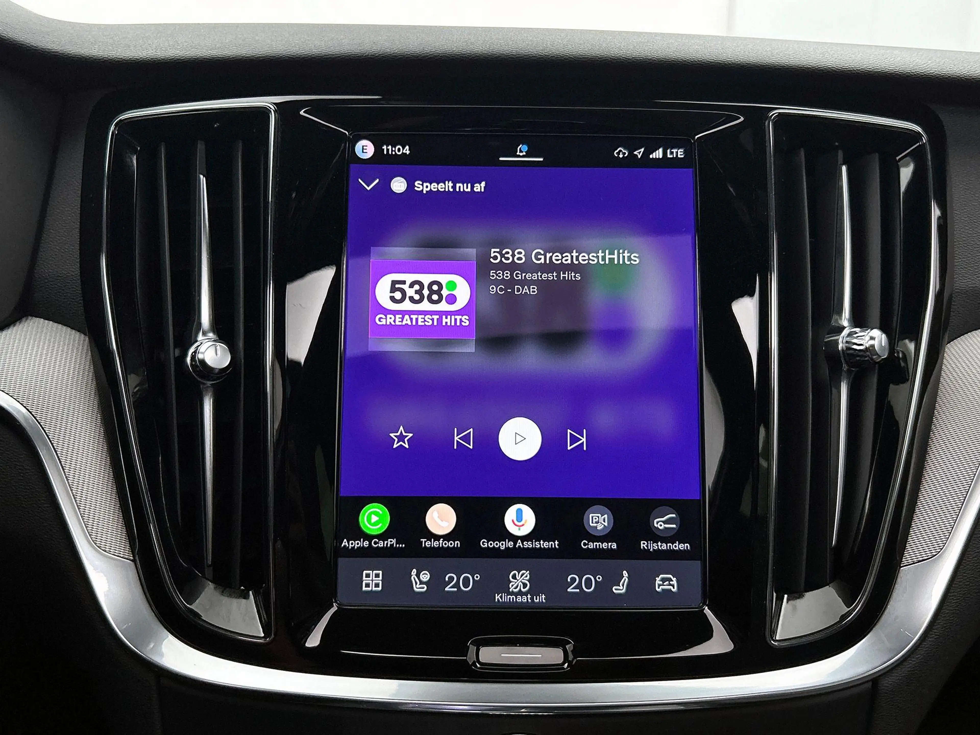 Volvo V60 2.0 T8 Plug-in hybrid AWD Plus Dark | 360° Camera — photo 7