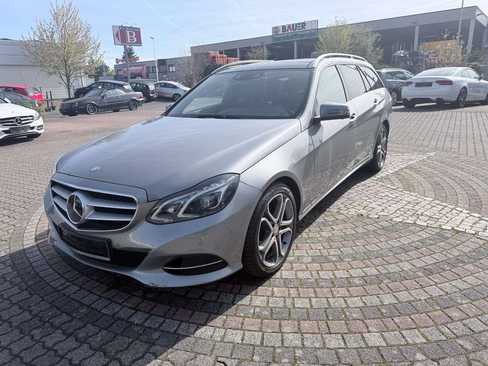 Second hand Mercedes Benz E-Class 300