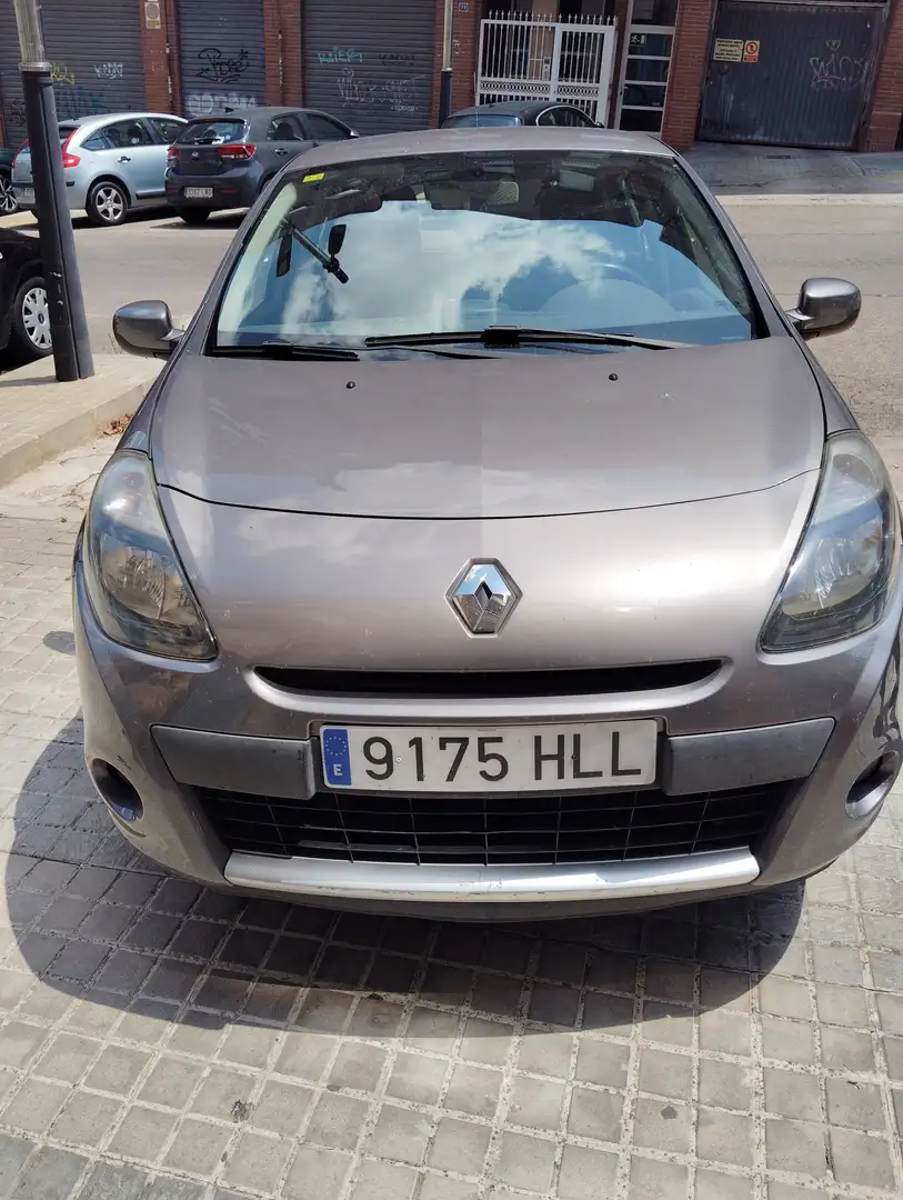 Renault Clio Clio Grand Tour 1.5DCI Business 90 eco2 Business Plateado - 1