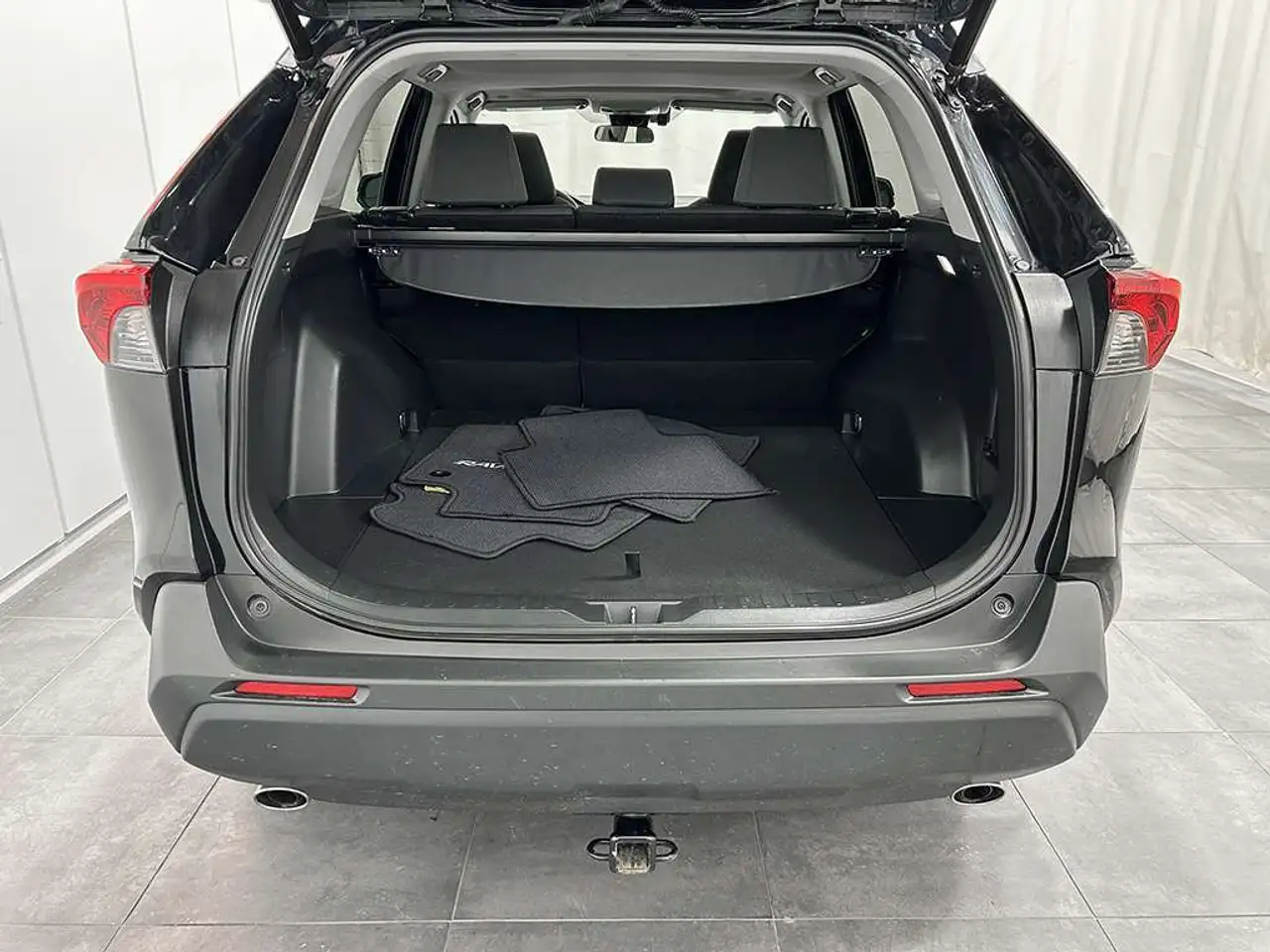 Toyota RAV 4 снимка Toyota RAV 4