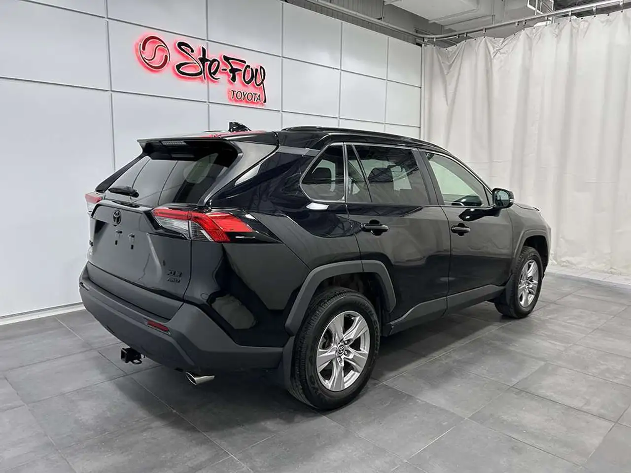 Toyota RAV 4 снимка Toyota RAV 4