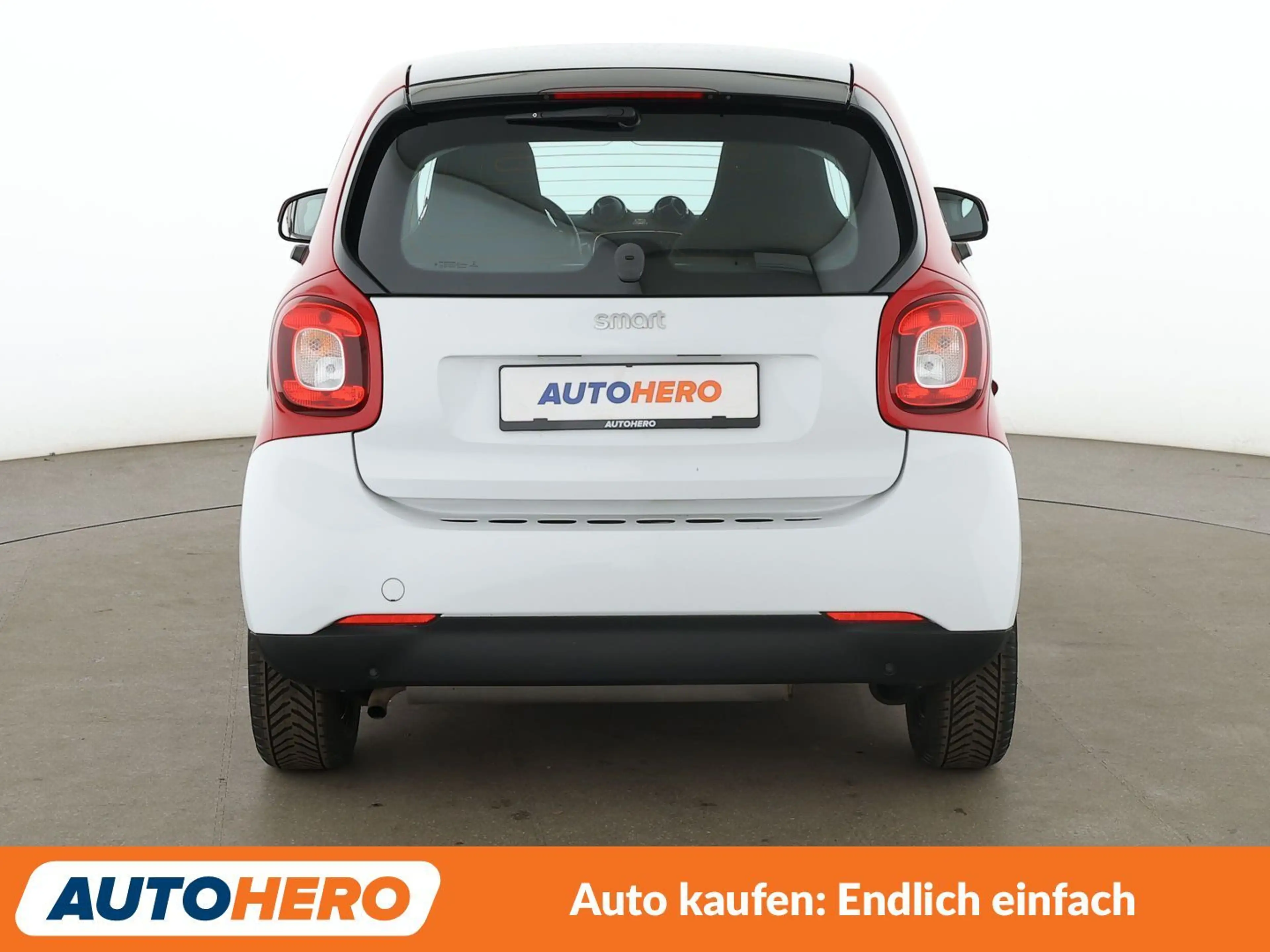 smart forTwo 1.0 Basis passion Aut.*TEMPO*PANO*KLIMA* — photo 5