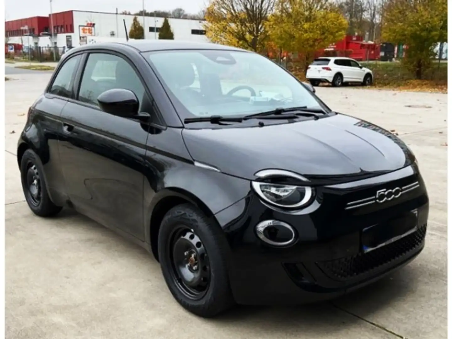 Fiat 500e Action Automatik Komfort,- Radio & Winter-Paket Schwarz - 2