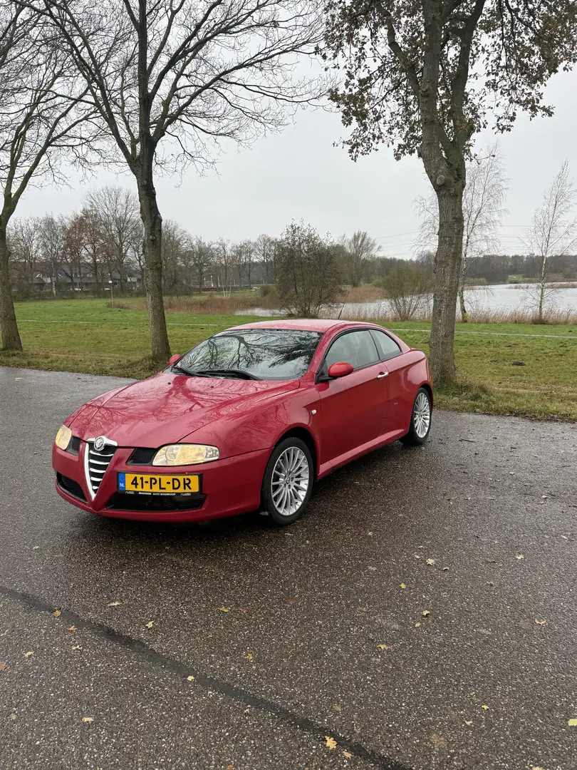 Alfa Romeo GT 2.0 JTS Progression - 1