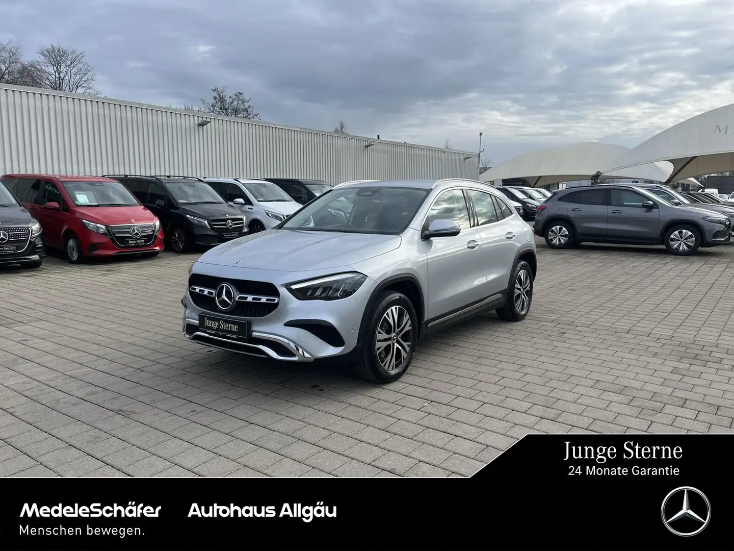 Mercedes-Benz GLA 250 GLA 250 e Progressive AHK Vorr.-Distronic LED Park Silber - 1