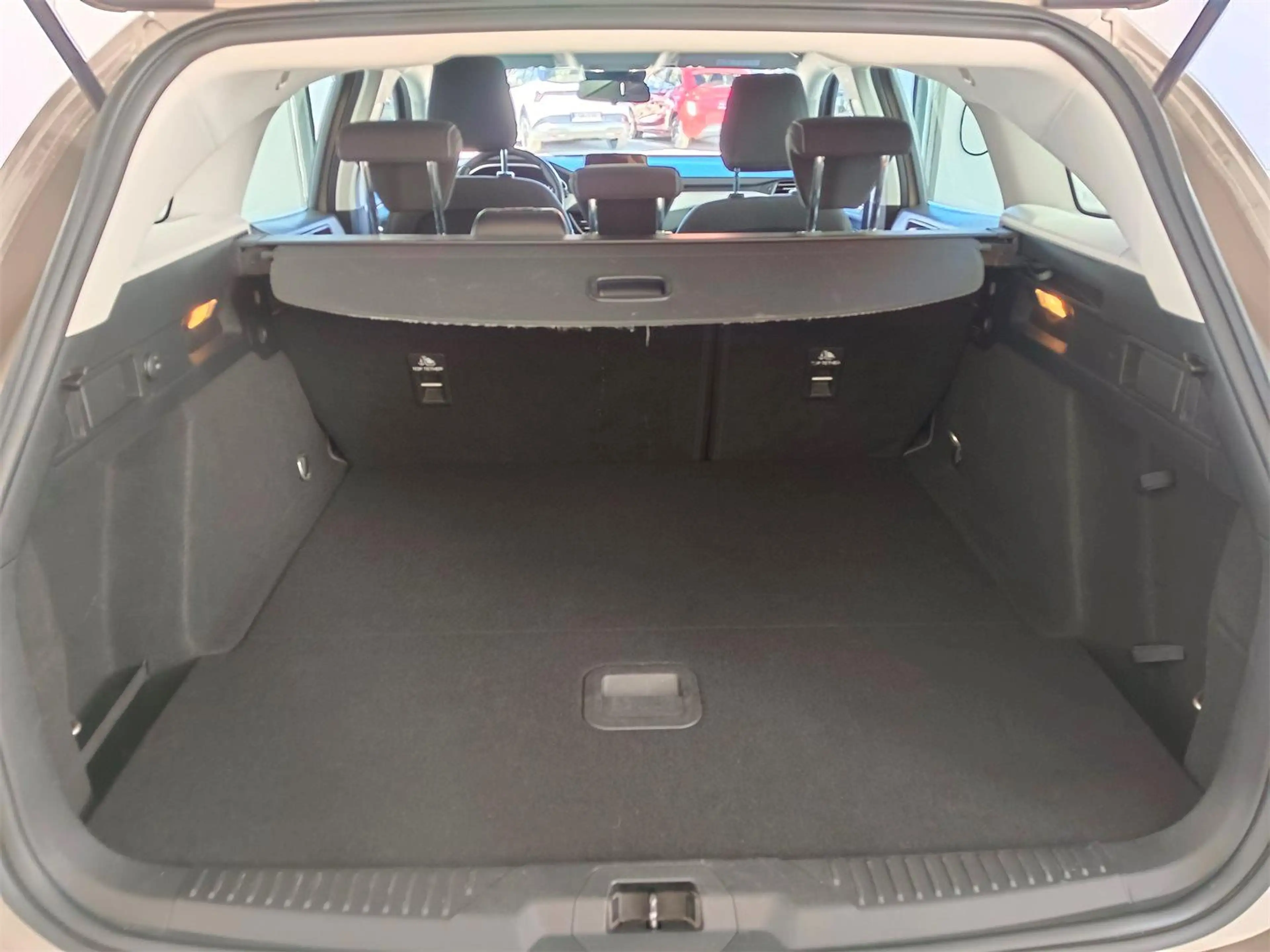 Ford Focus FOCUS TREND BUSINESS 1.0L EBOOST 125PS M6TR — photo 6