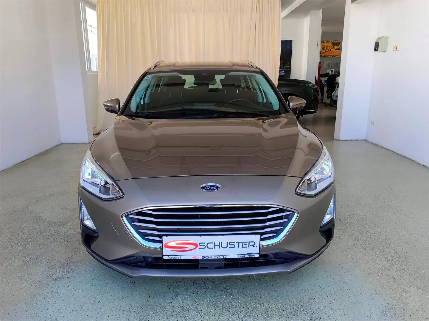 Ford Focus FOCUS TREND BUSINESS 1.0L EBOOST 125PS M6TR Grau - 2