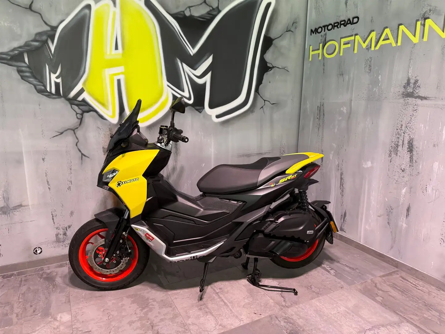 Aprilia SR 125 Sport Version,CBS, Arrow Auspuff Gelb - 2