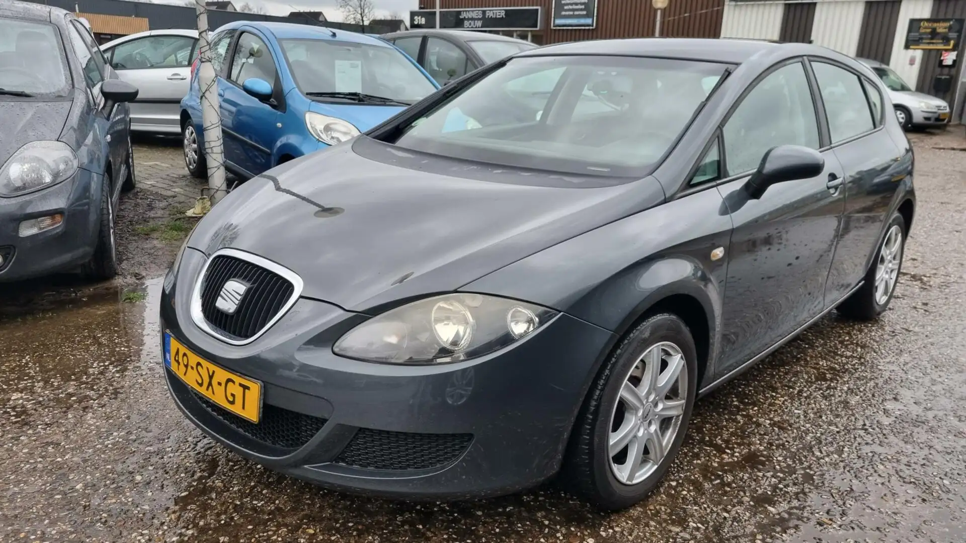 SEAT Leon 1.6 Reference💢€1950,-💢 Gris - 1