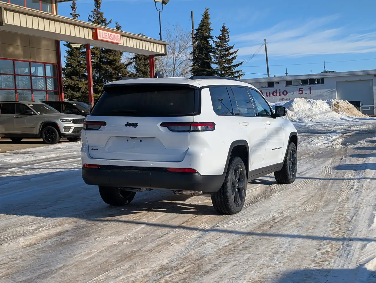 Jeep Grand Cherokee снимка Jeep Grand Cherokee