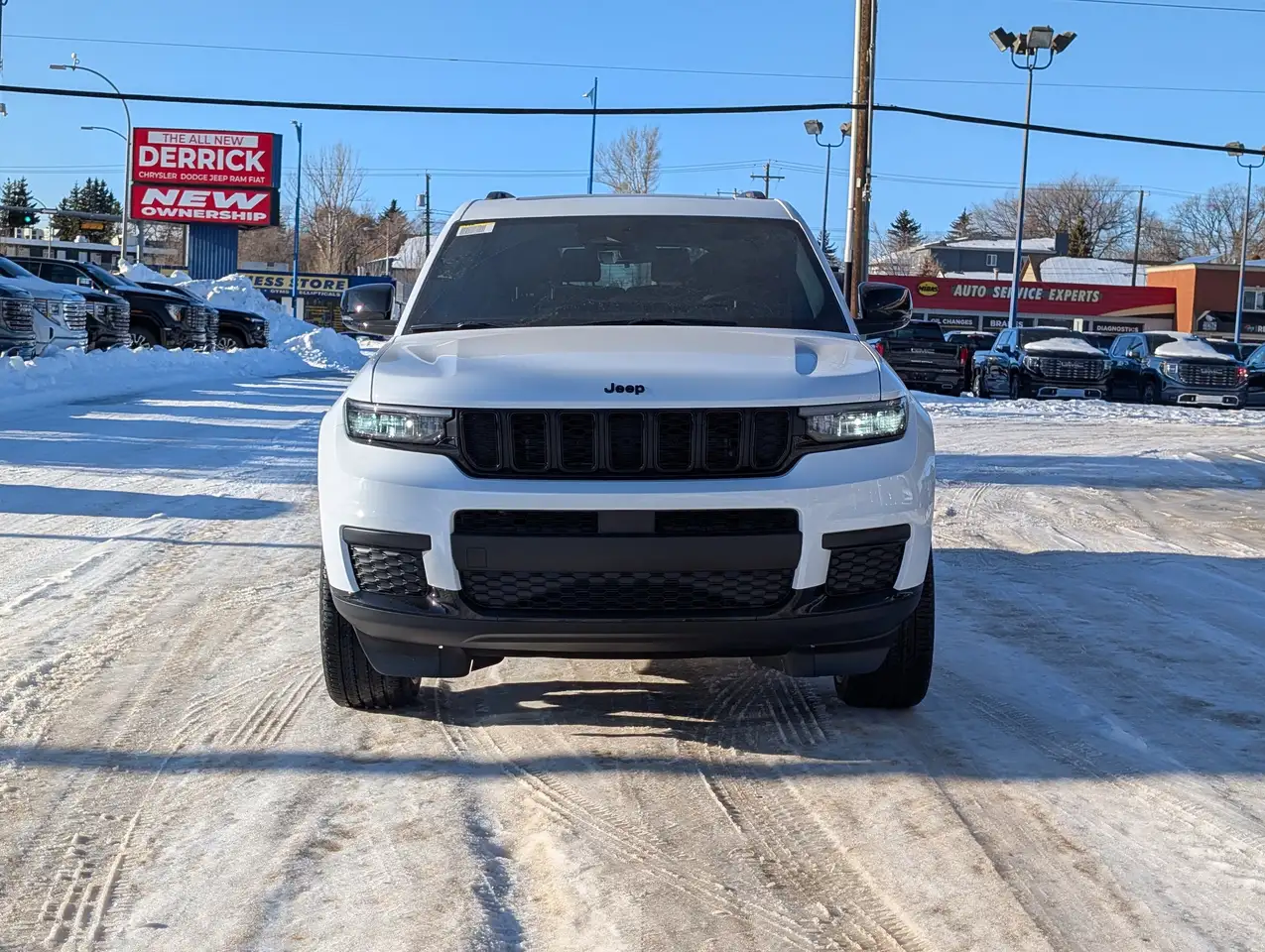 Jeep Grand Cherokee снимка Jeep Grand Cherokee
