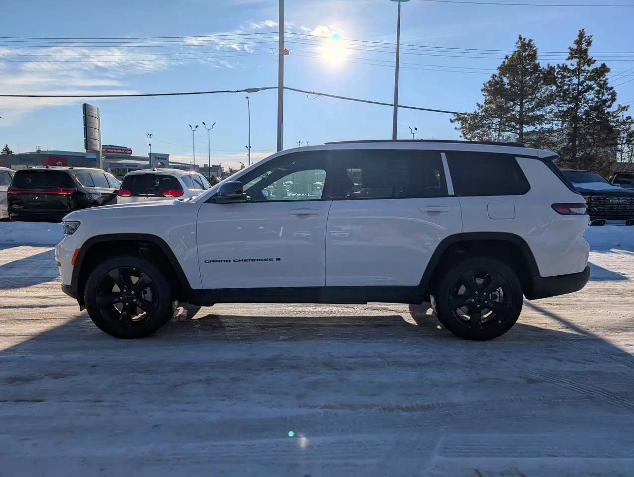 Jeep Grand Cherokee снимка Jeep Grand Cherokee