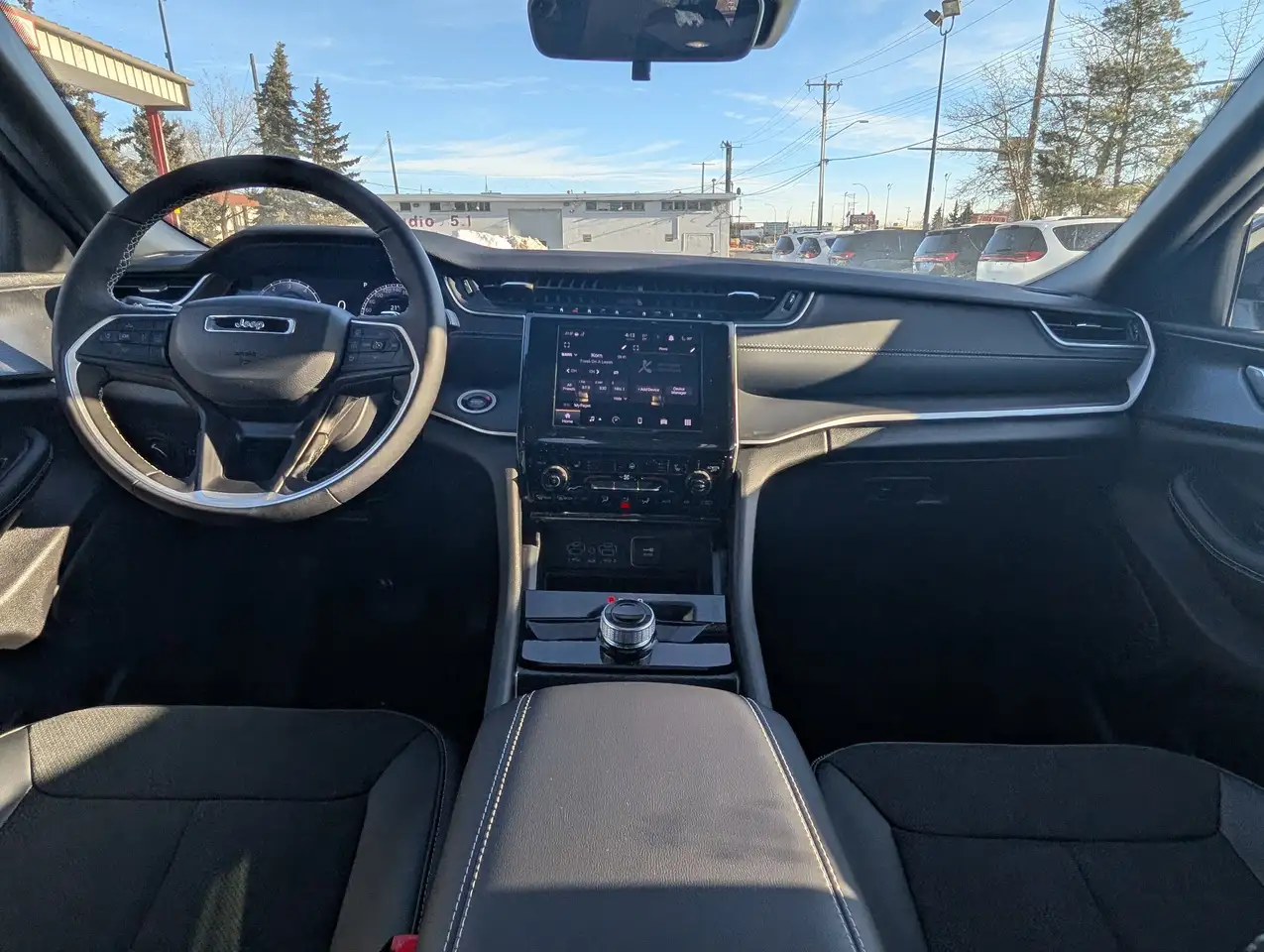 Jeep Grand Cherokee снимка Jeep Grand Cherokee