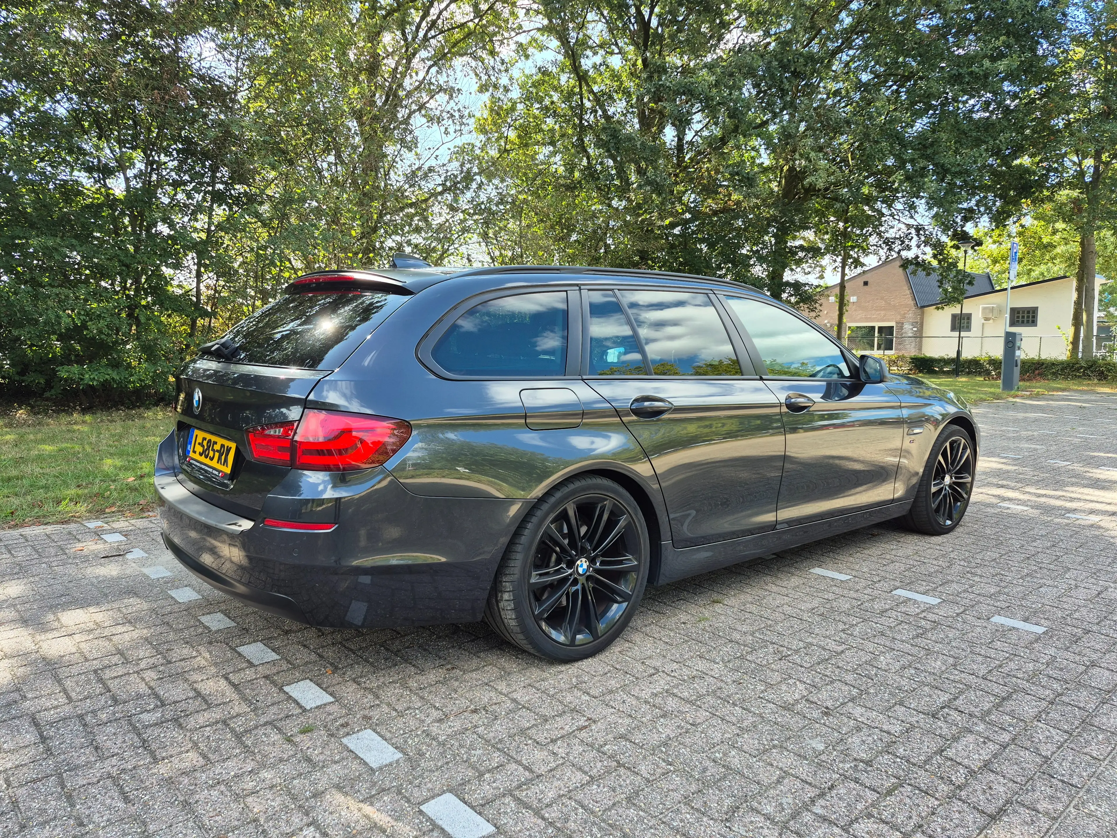 BMW 523 523i High Executive — photo 8