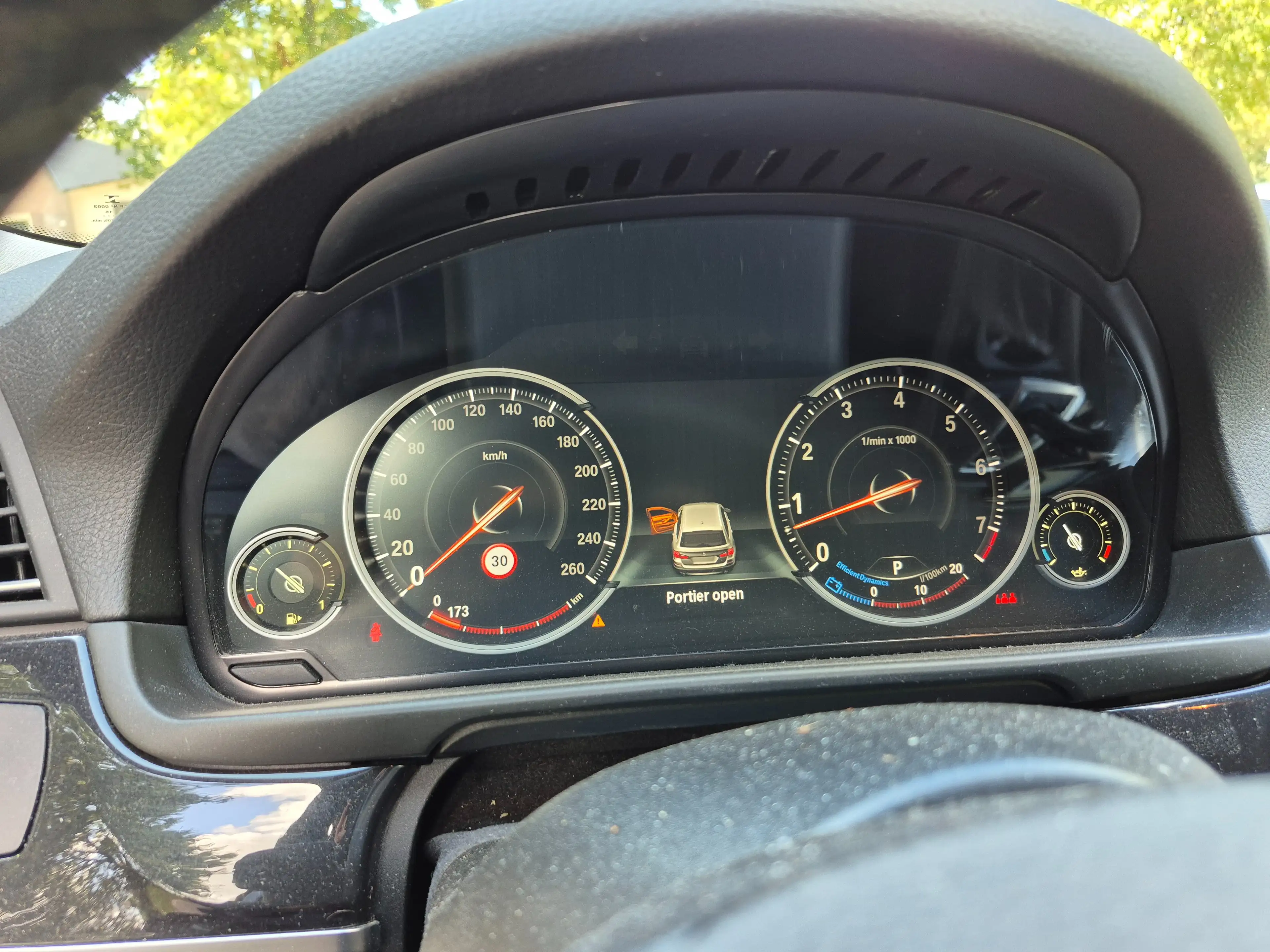 BMW 523 523i High Executive — photo 13
