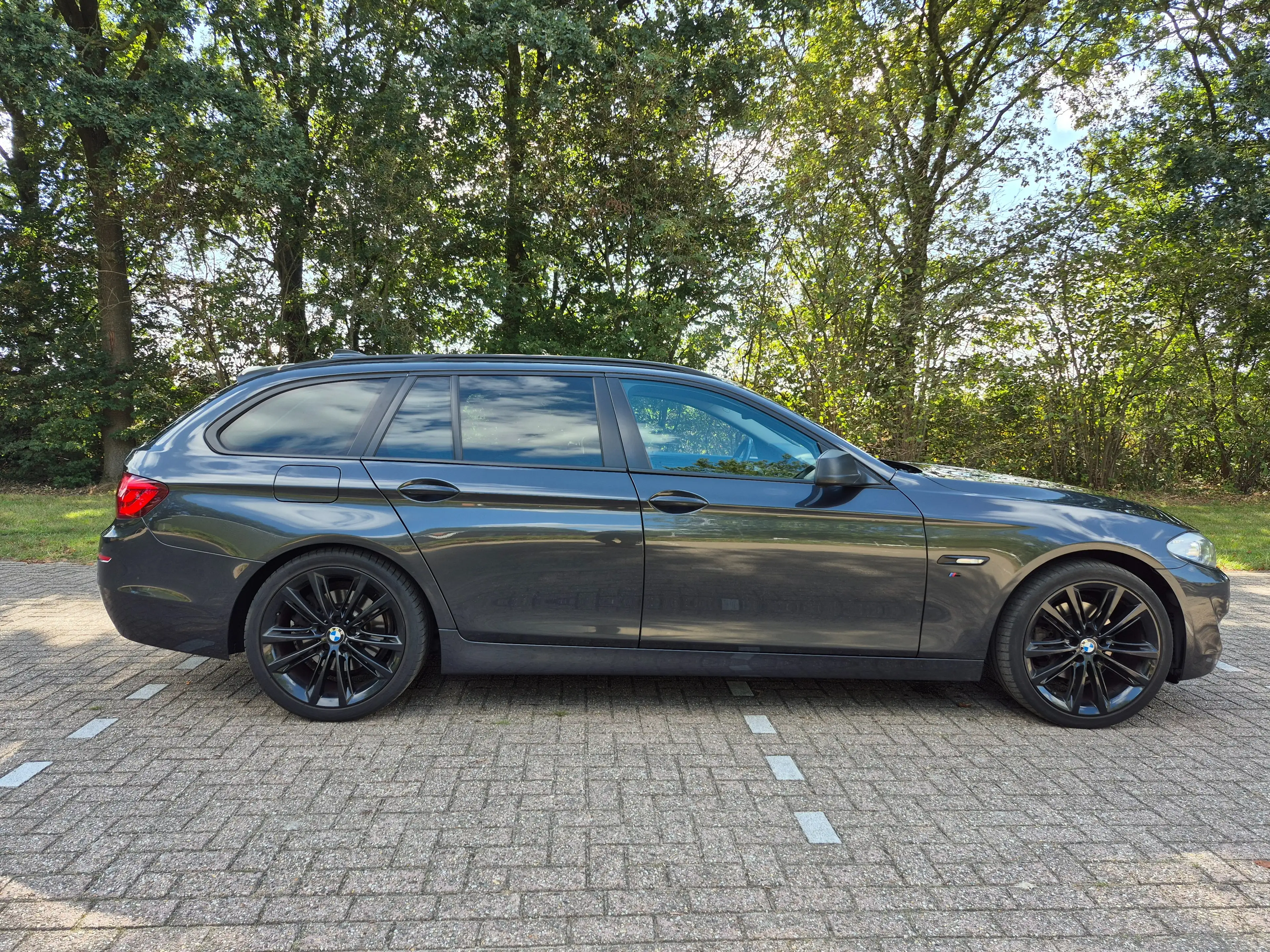 BMW 523 523i High Executive — photo 3
