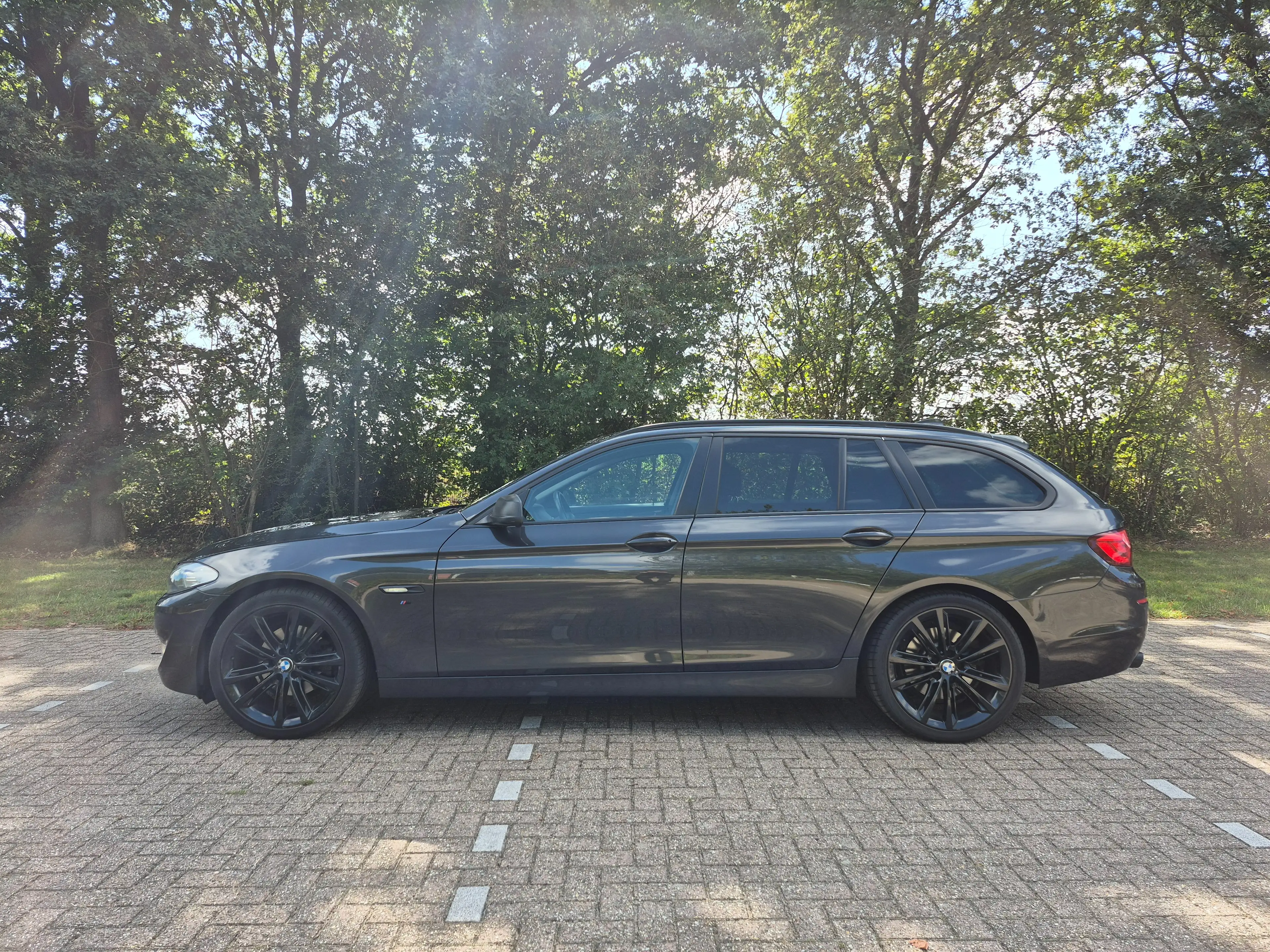 BMW 523 523i High Executive — photo 2
