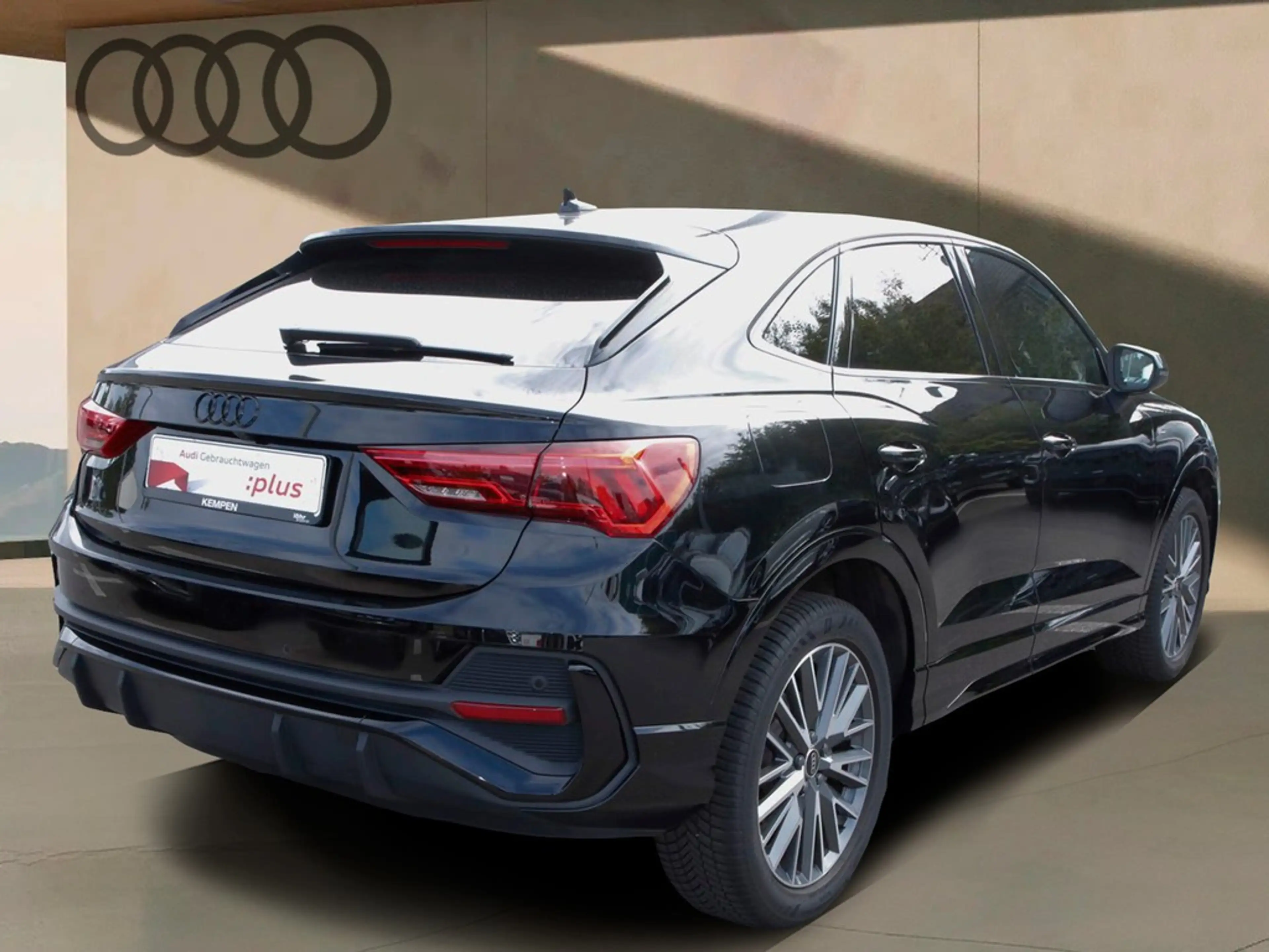 Audi Q3 Sportback 35 TFSI S line AHK*R-CAM*LED*NAVI*VIR... — photo 5
