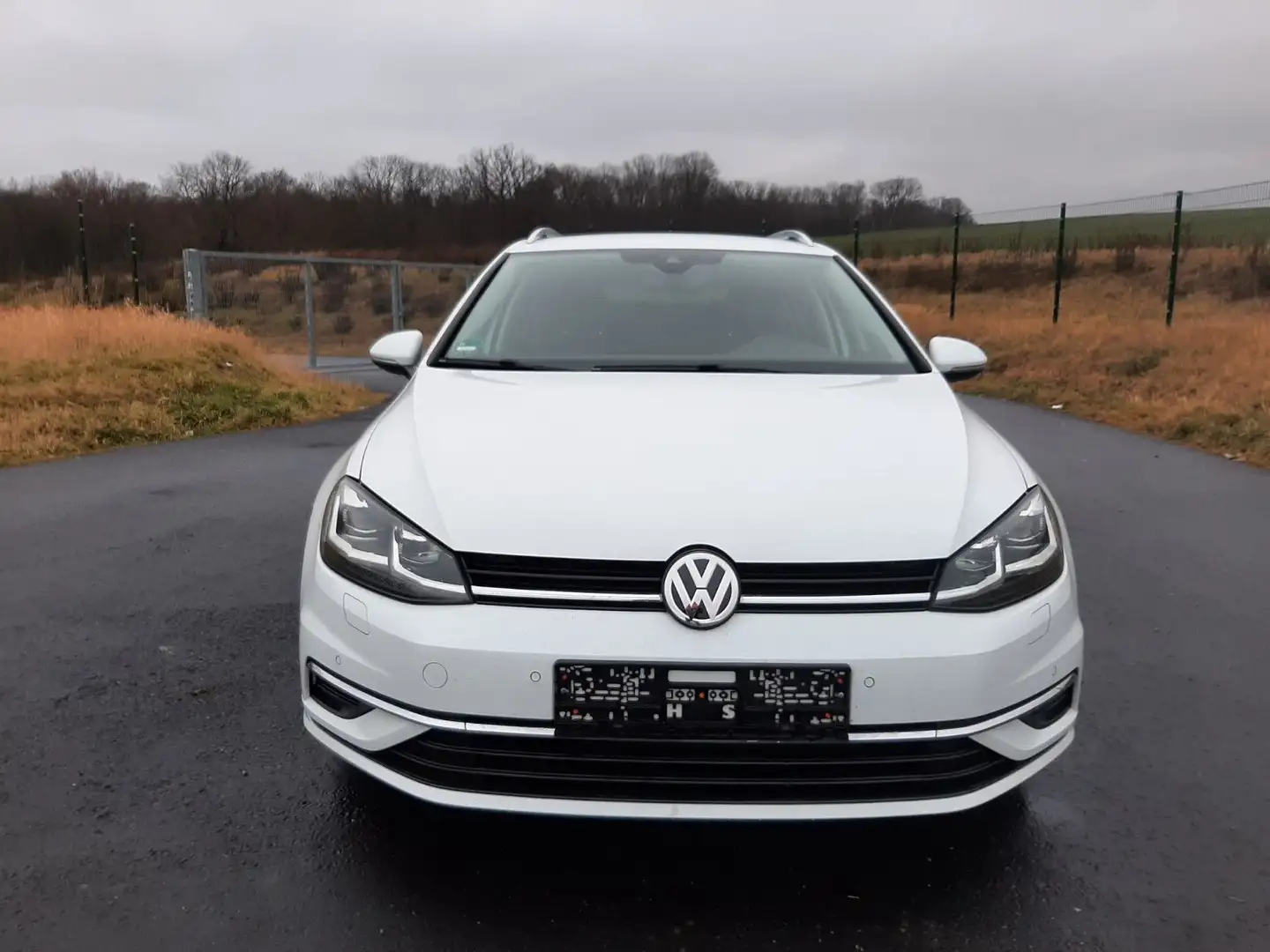Volkswagen Golf Variant 1.6 TDI DSG Sound,LED,Navi Weiß - 2
