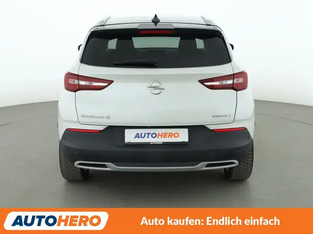 Opel Grandland view 5