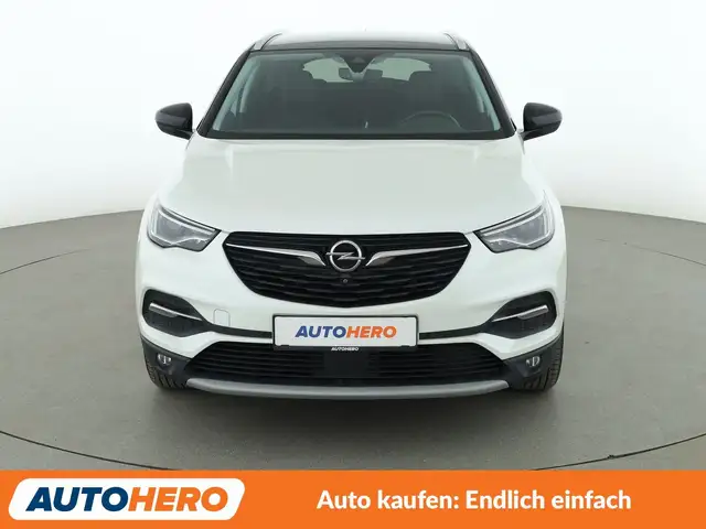 Opel Grandland view 9