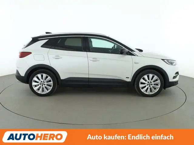 Opel Grandland view 7