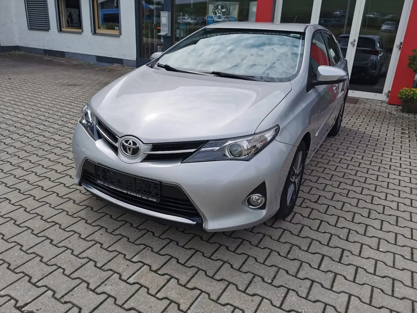 Toyota Auris 1.33 Edition KAMERA+TOUCH+SHZ+BLUETOOTH Silver - 2
