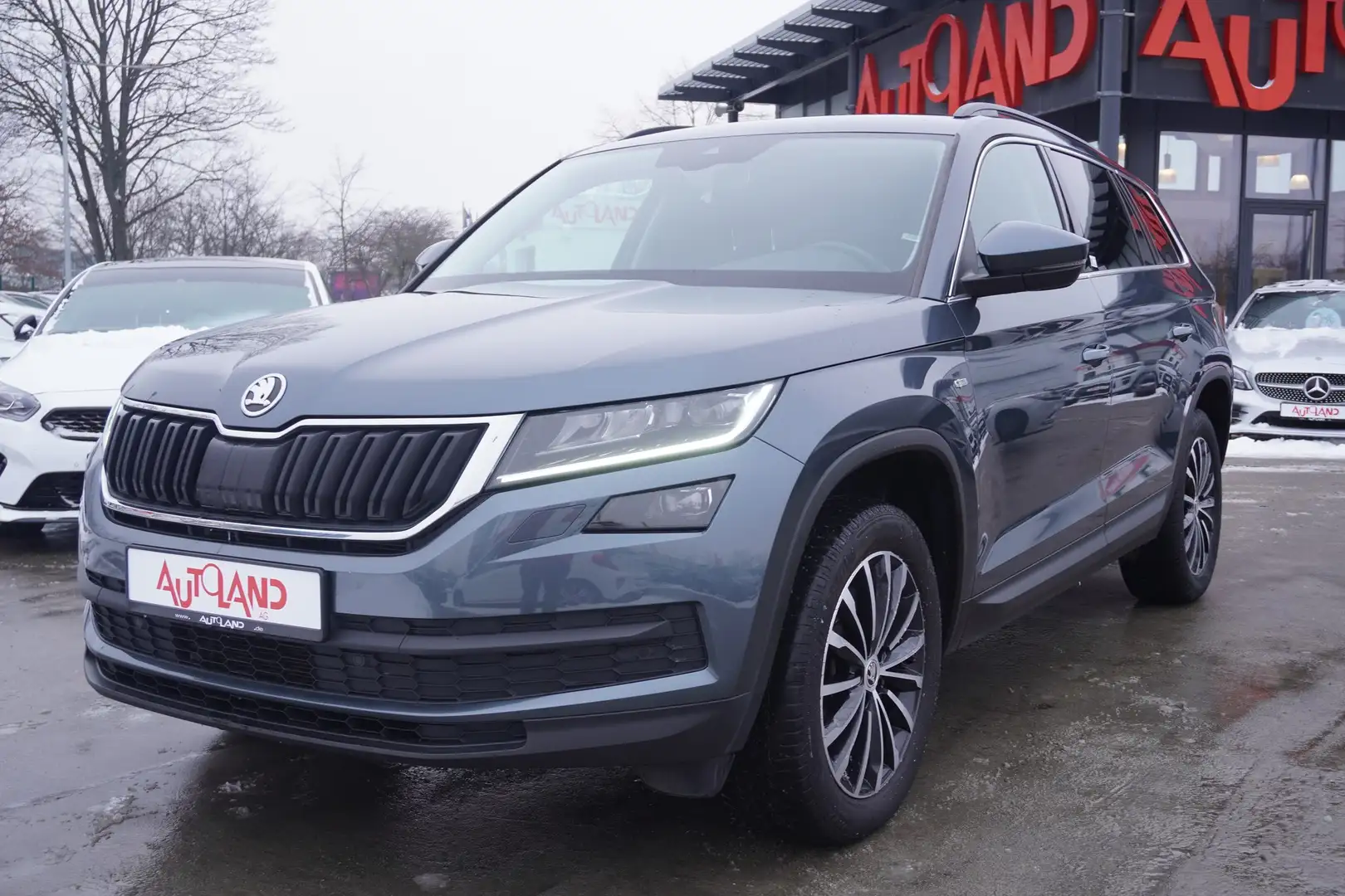 Skoda Kodiaq 2.0 Soleil 4x4 DSG LED Navi ACC AHK Leder Gris - 2
