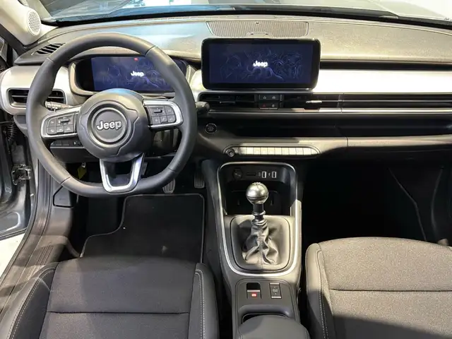 Jeep Avenger view 10