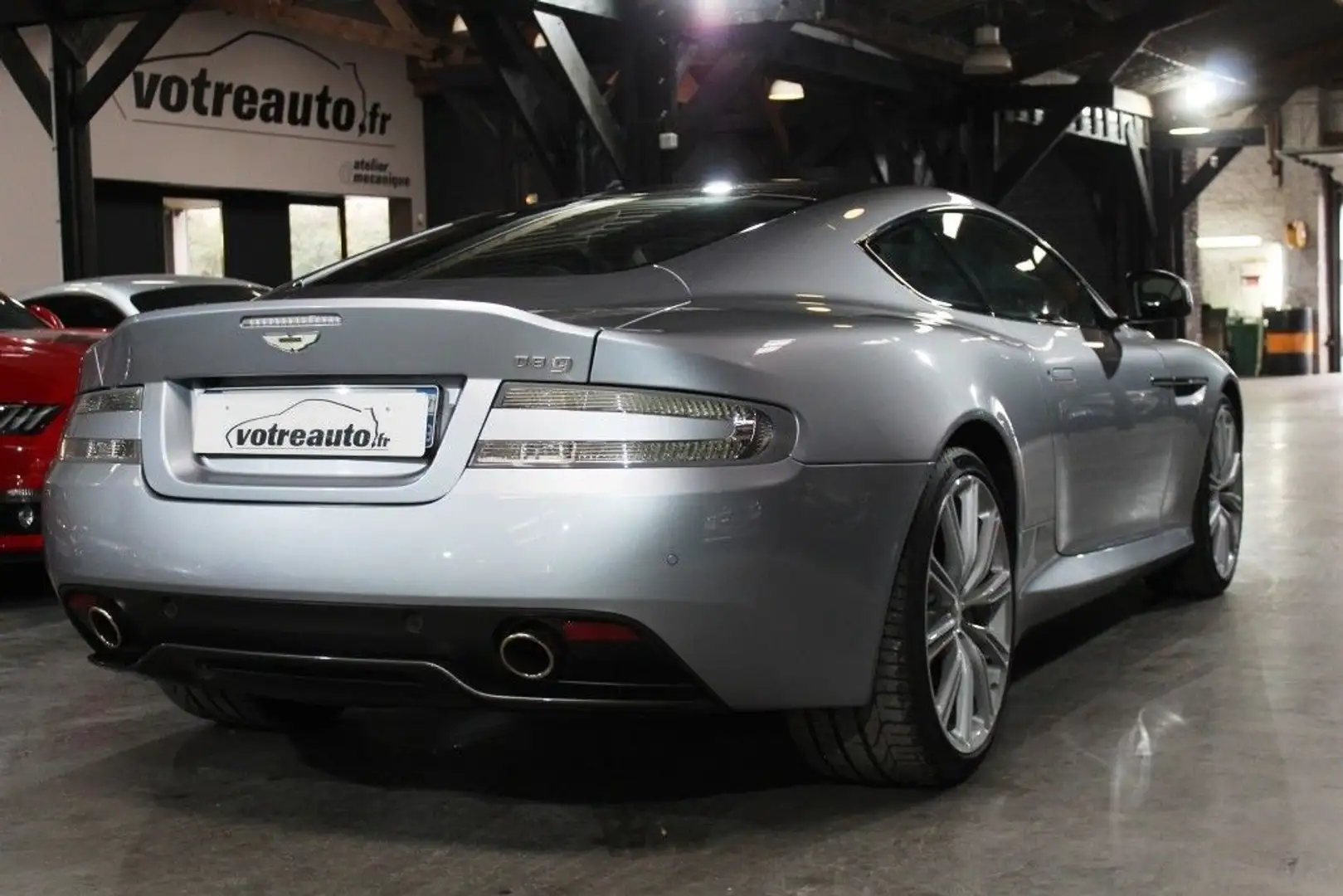 Aston Martin DB9 COUPE 6.0 V12 517 CENTENARY EDITION Grijs - 2