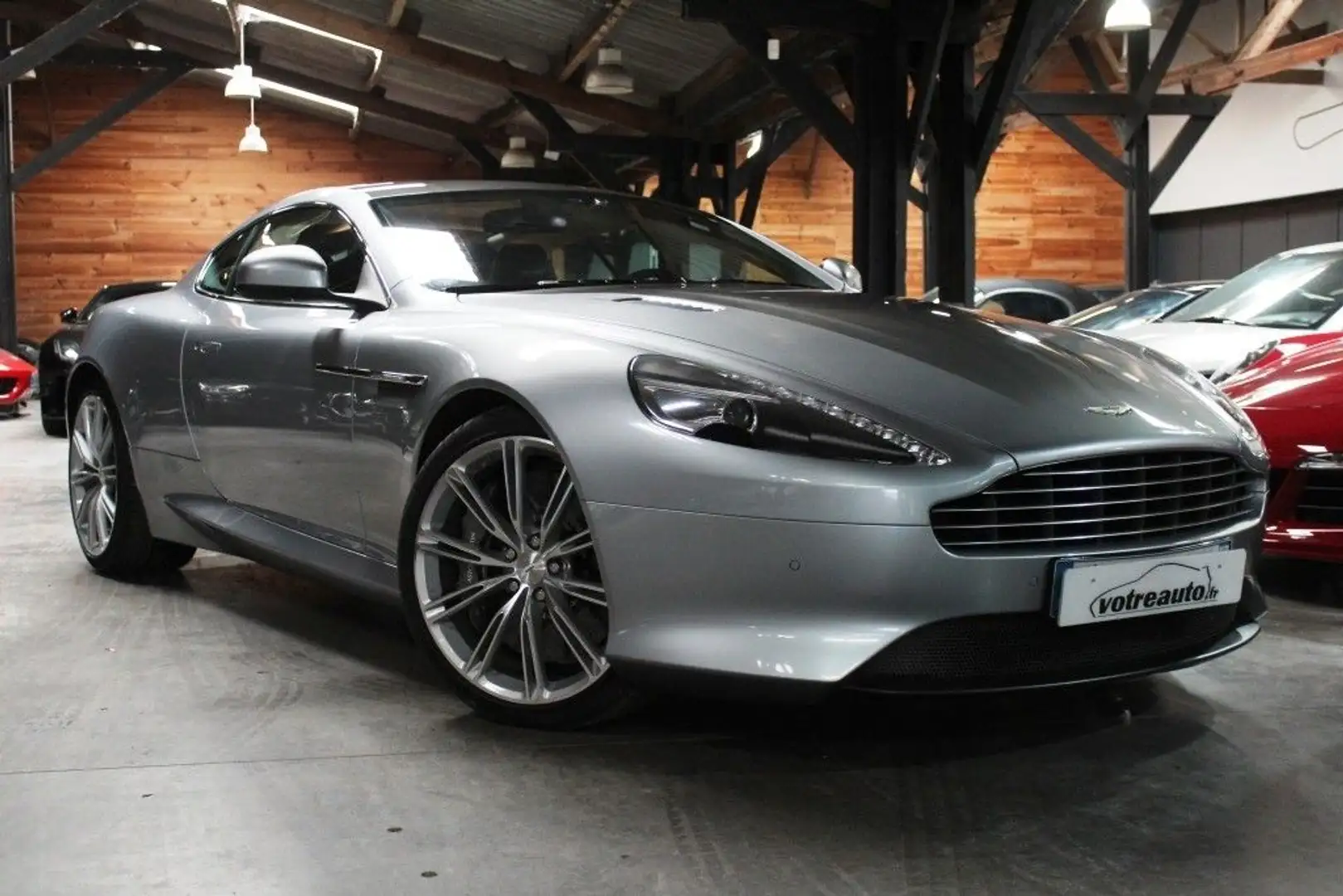 Aston Martin DB9 COUPE 6.0 V12 517 CENTENARY EDITION Grijs - 1
