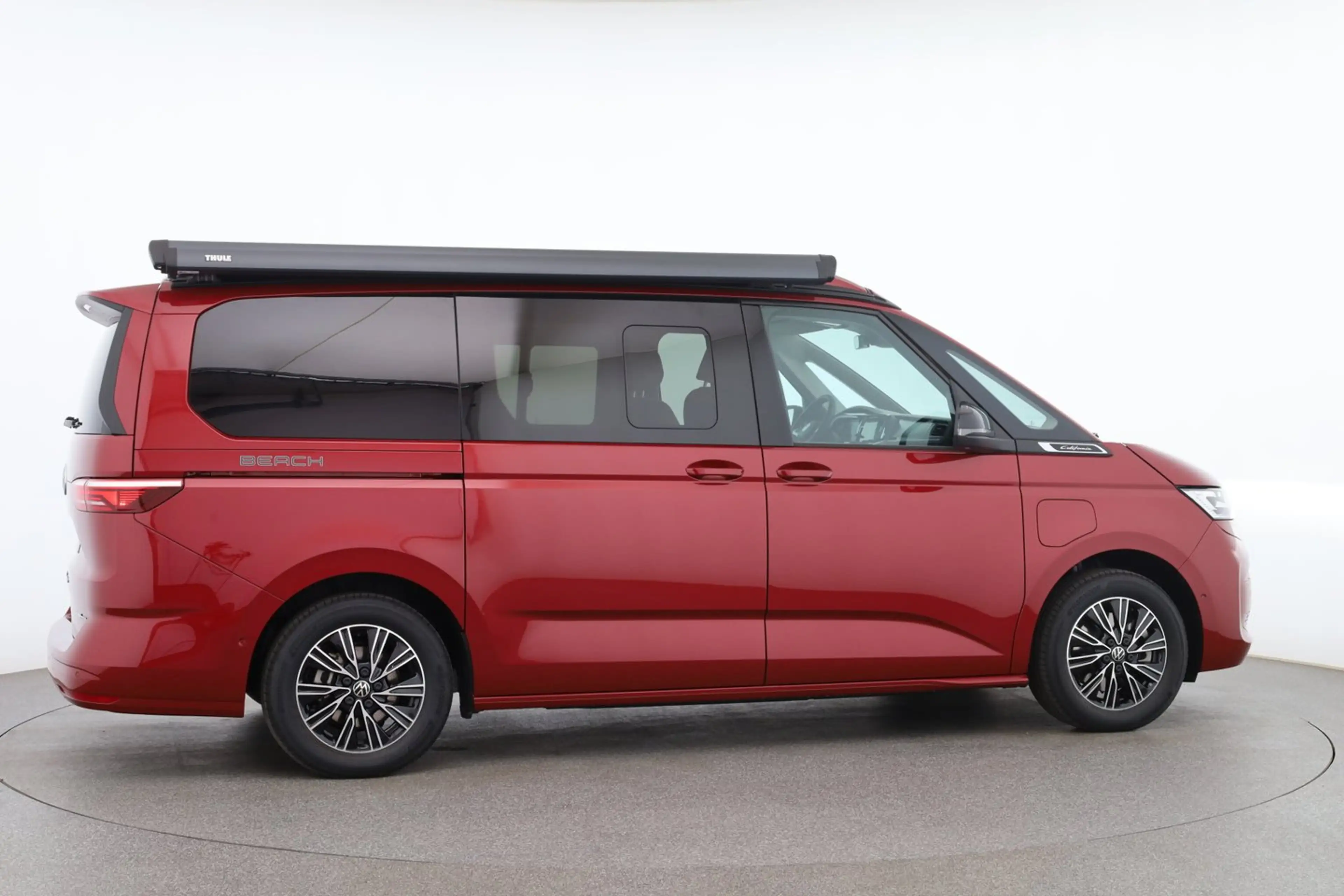 Volkswagen T7 California VW T7 California Beach eHybrid 180 kW 4M — photo 6