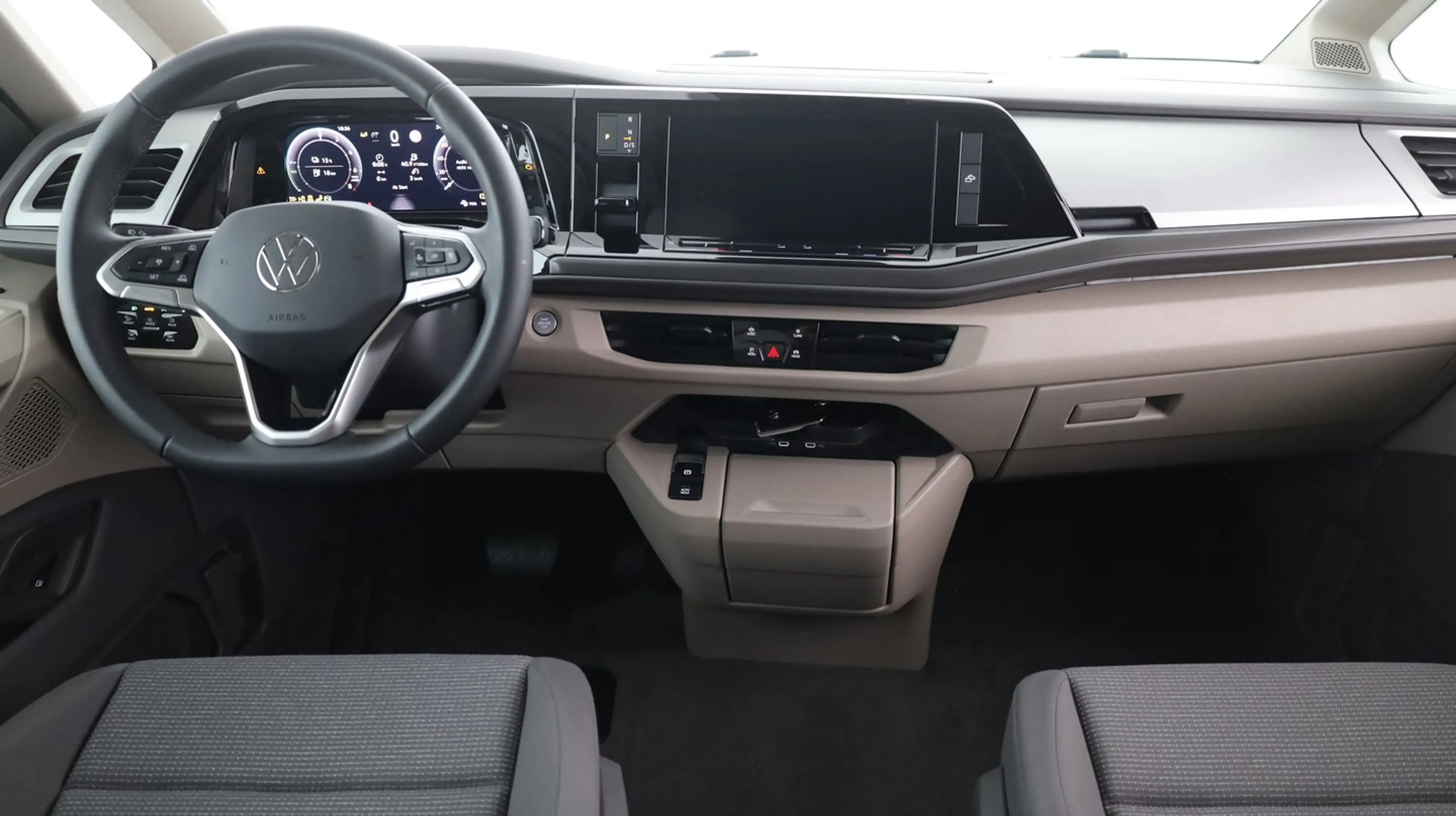 Volkswagen T7 California VW T7 California Beach eHybrid 180 kW 4M — photo 12