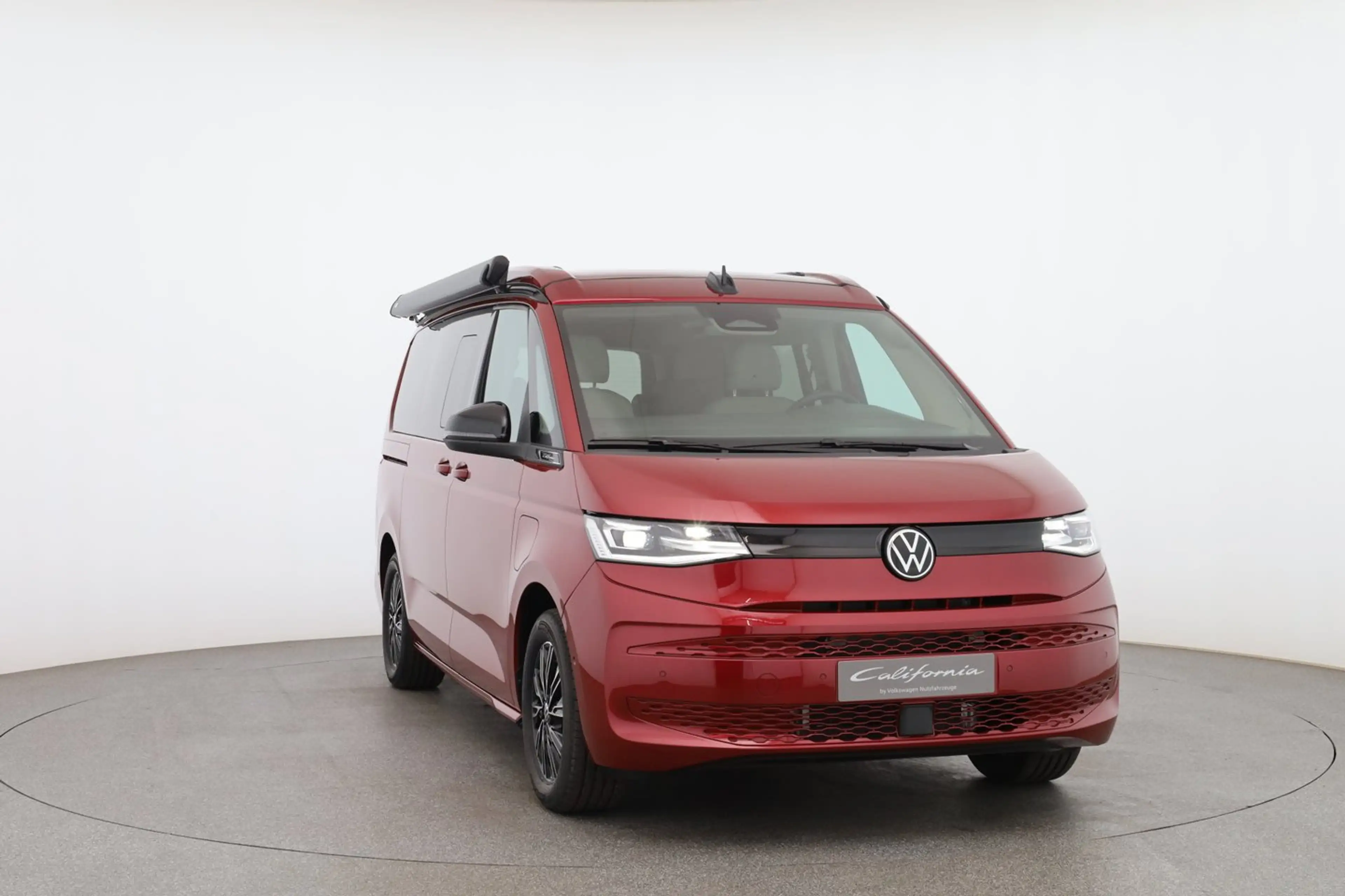 Volkswagen T7 California VW T7 California Beach eHybrid 180 kW 4M — photo 8
