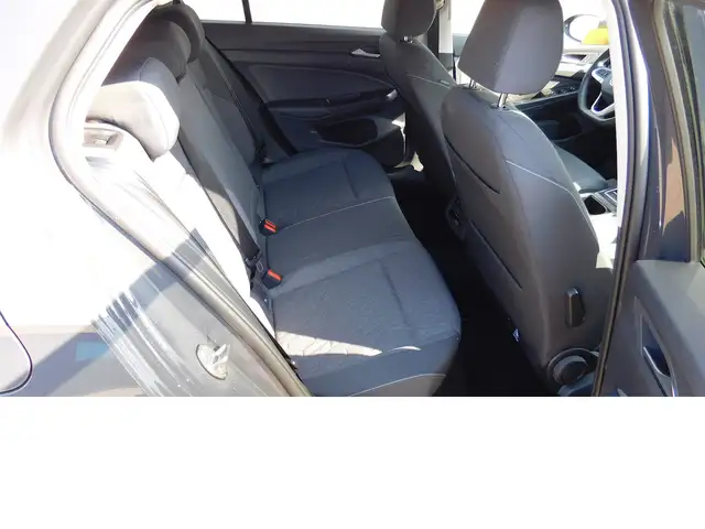 Volkswagen Golf view 13
