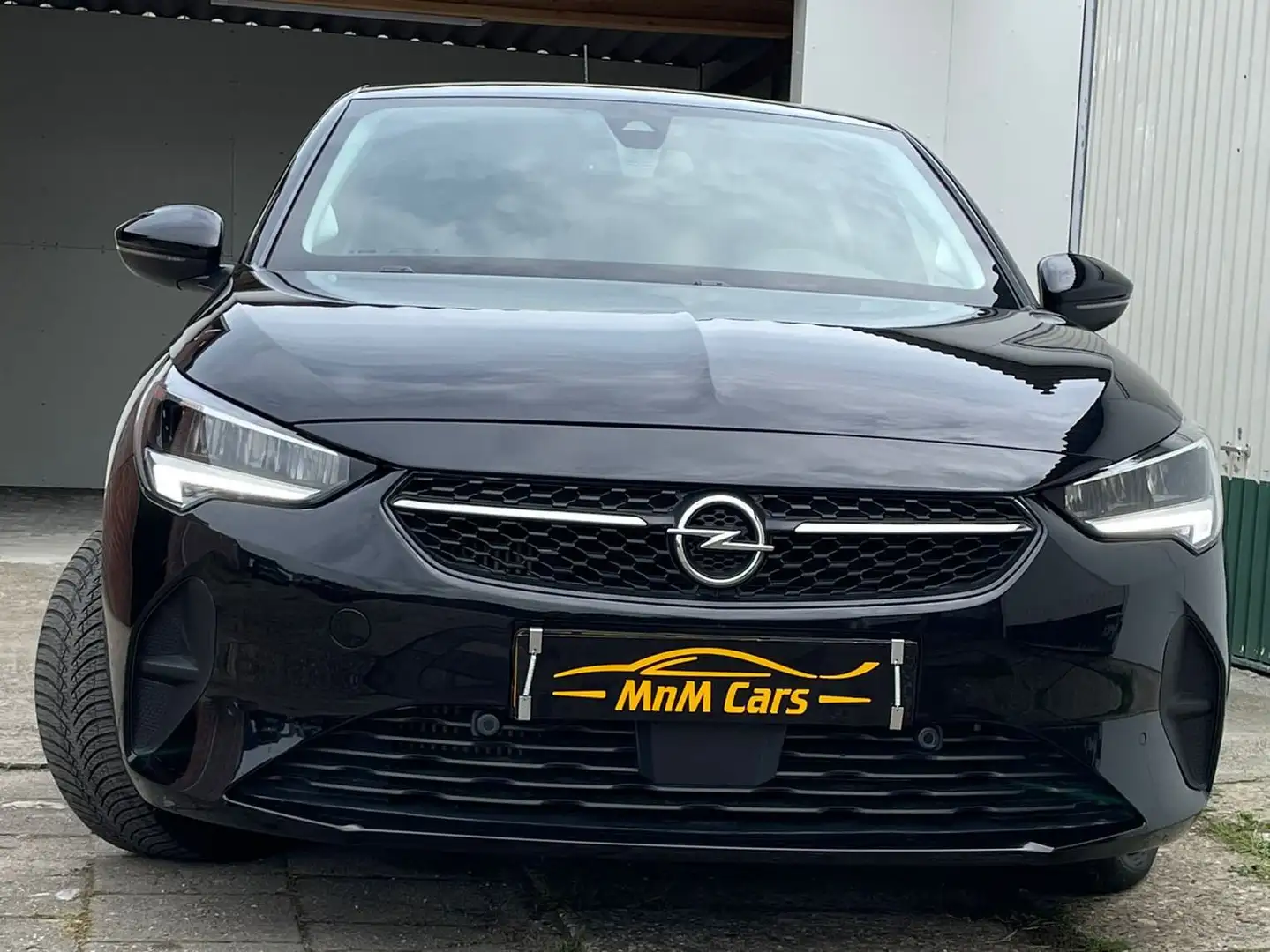 Opel Corsa 1.2 Ultimate Zwart - 1
