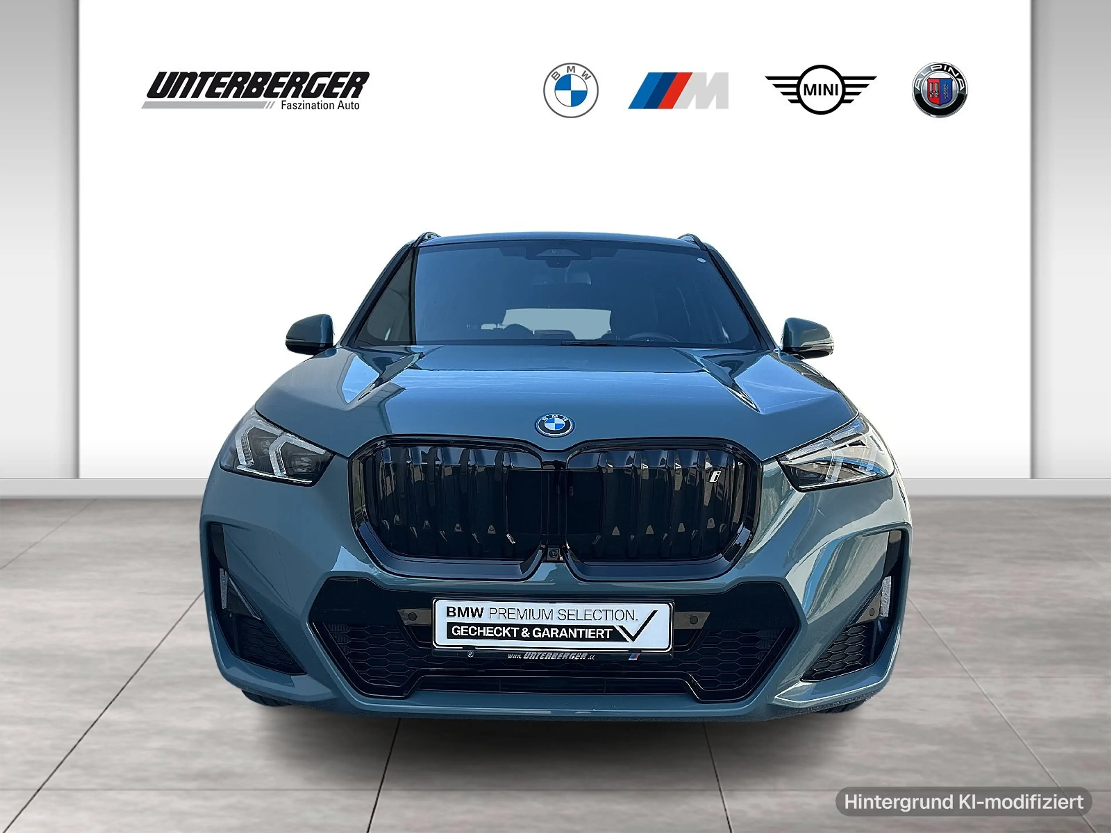 BMW iX1 xDrive30 M Sportpaket AHK Head-Up RFK LED — photo 2