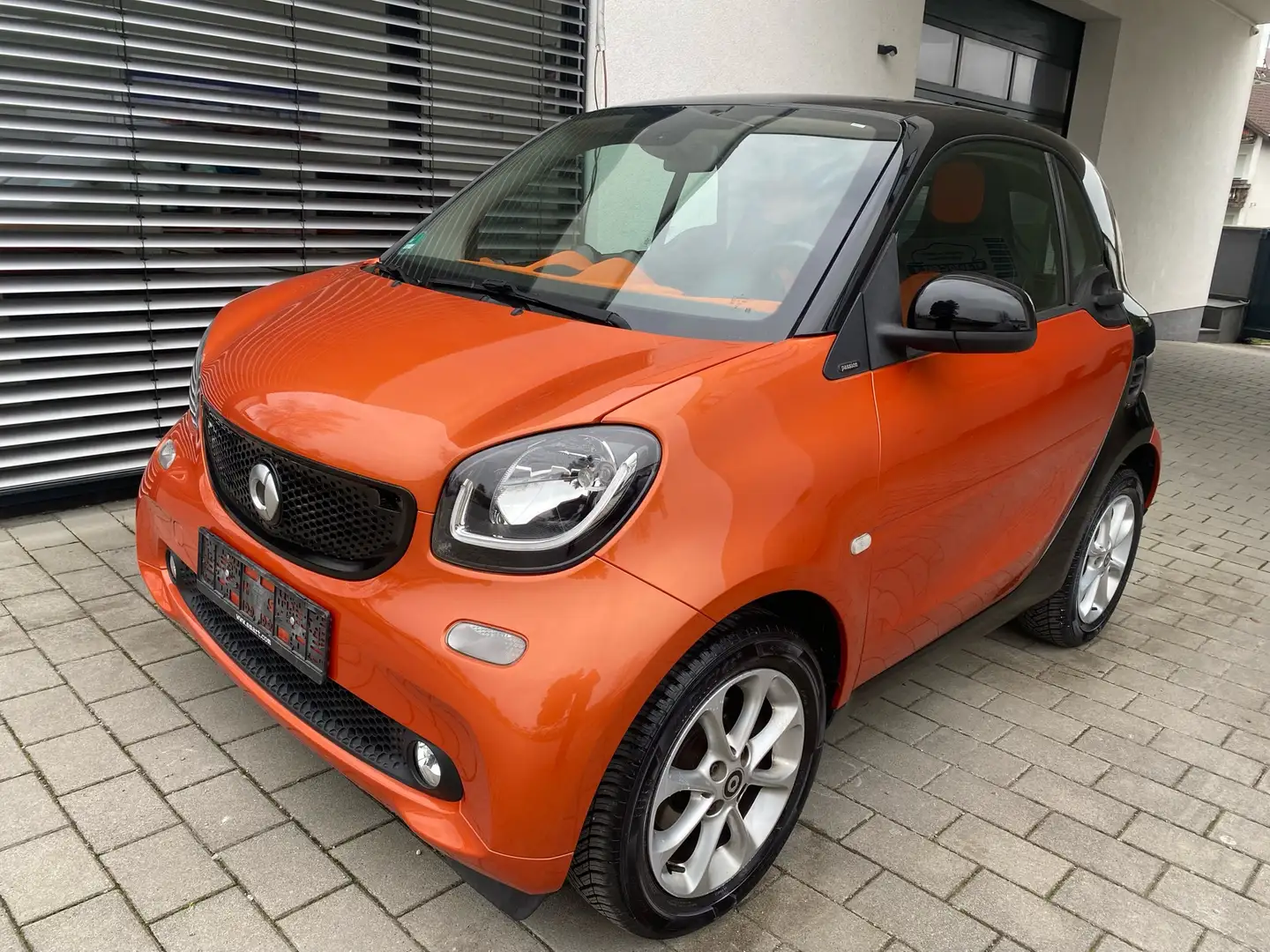 smart forTwo Basis 52kW (453.342)  Passion Schwarz - 1