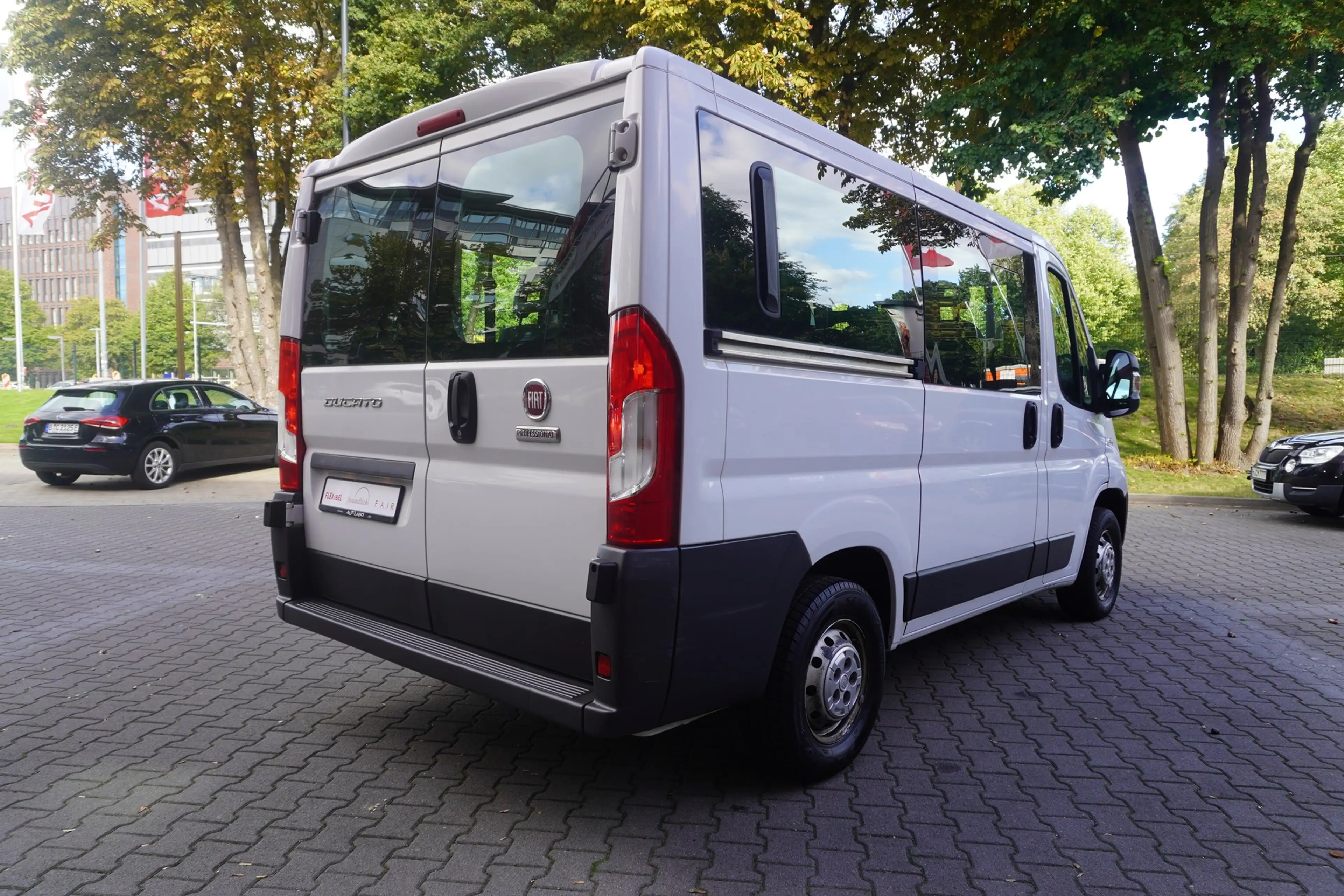 Fiat Ducato Kombi 30 150 L1H1 Klima Freisprechanlage — photo 6